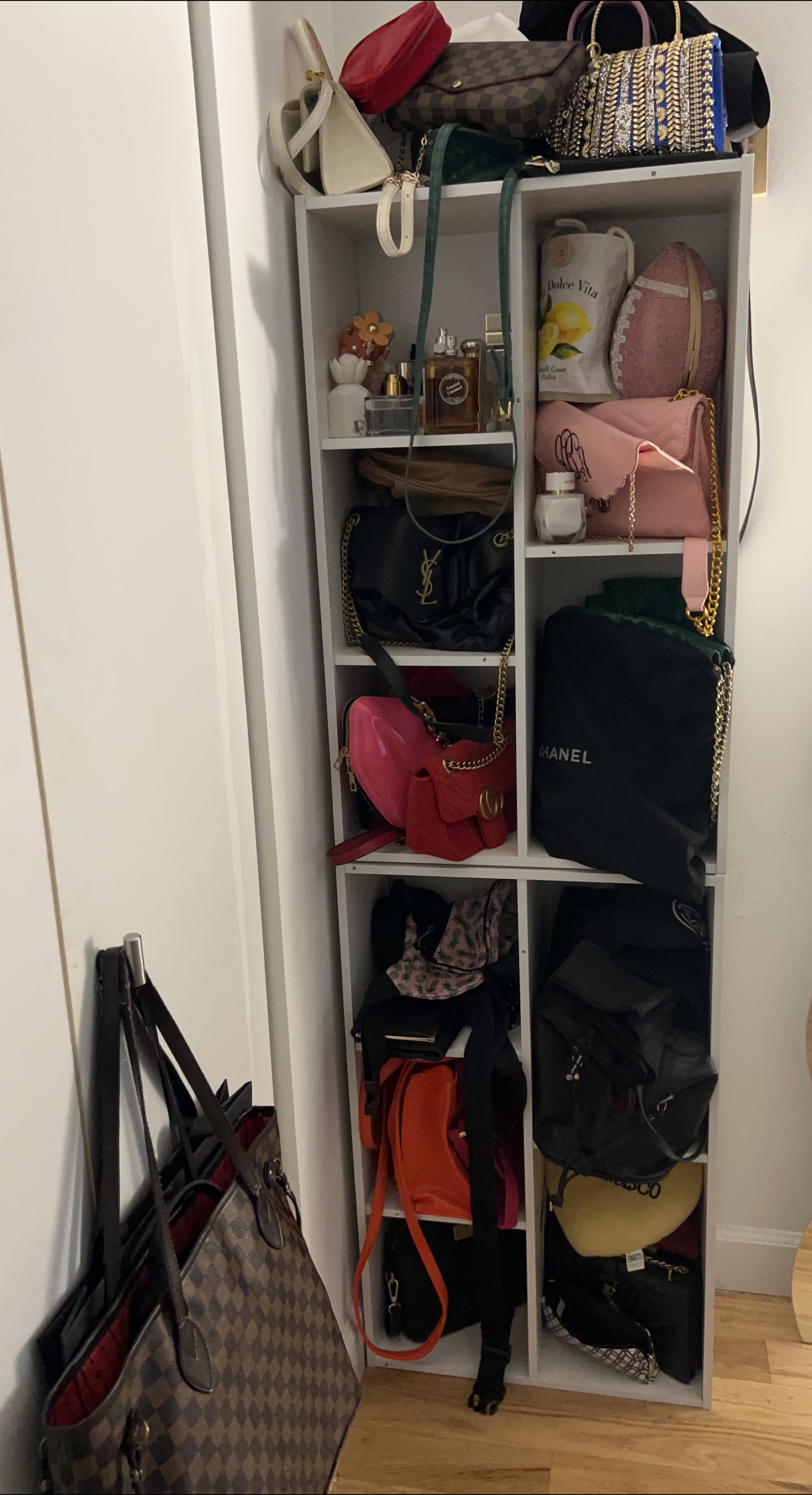 Bag shelf thumbnail