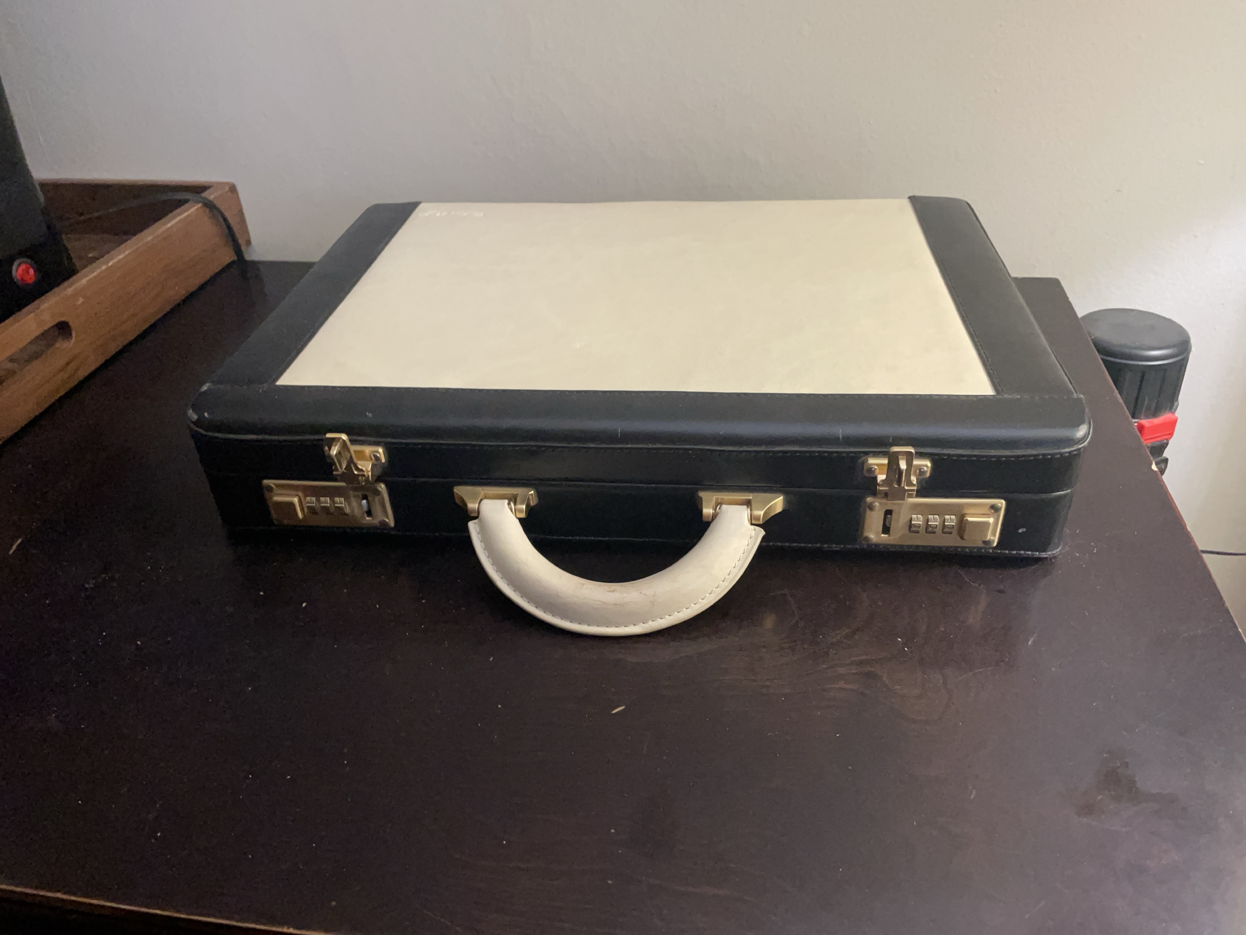 Andrée Ruffo Briefcase thumbnail