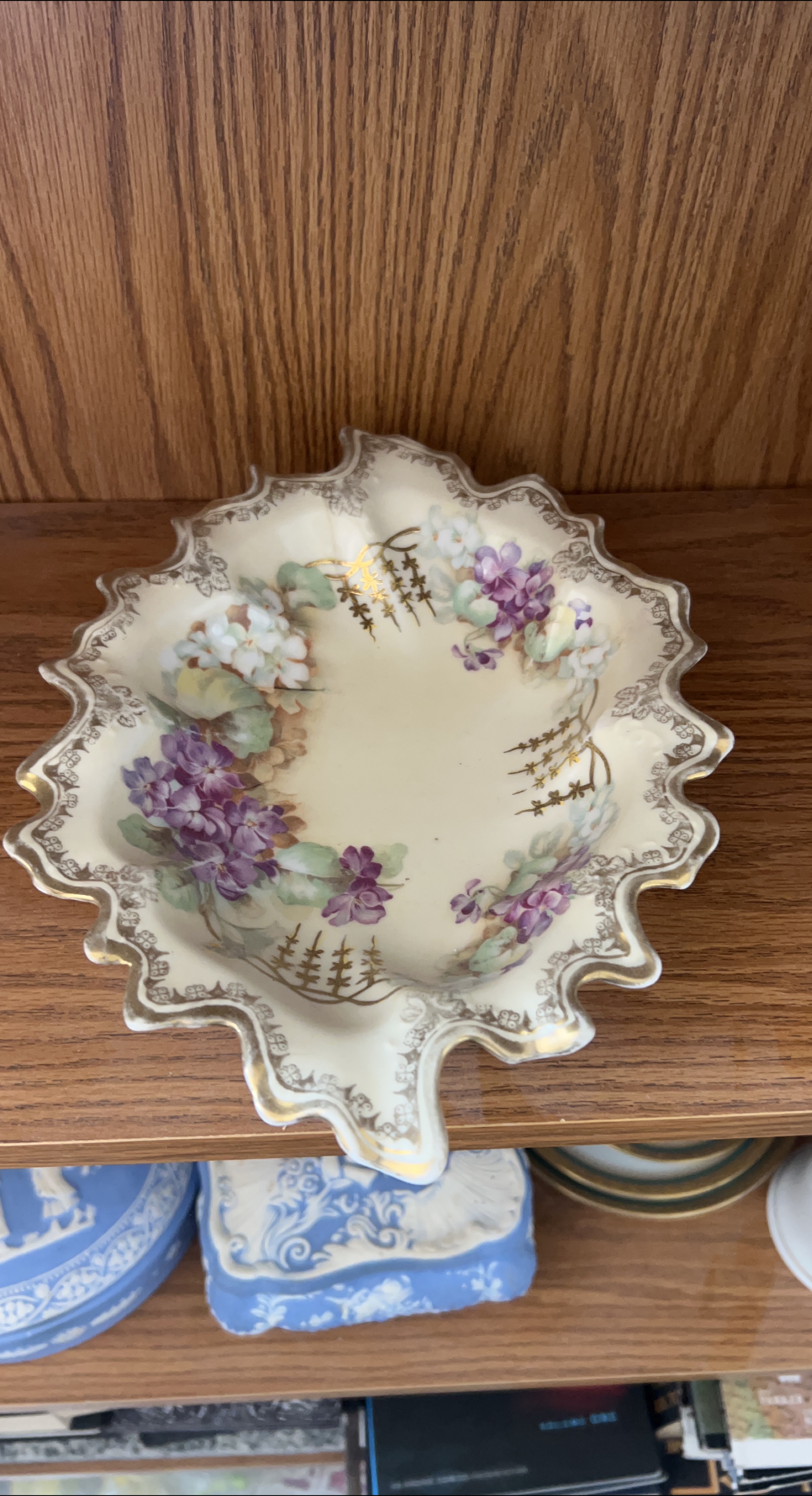 Vintage Floral Dish royal Vienna thumbnail