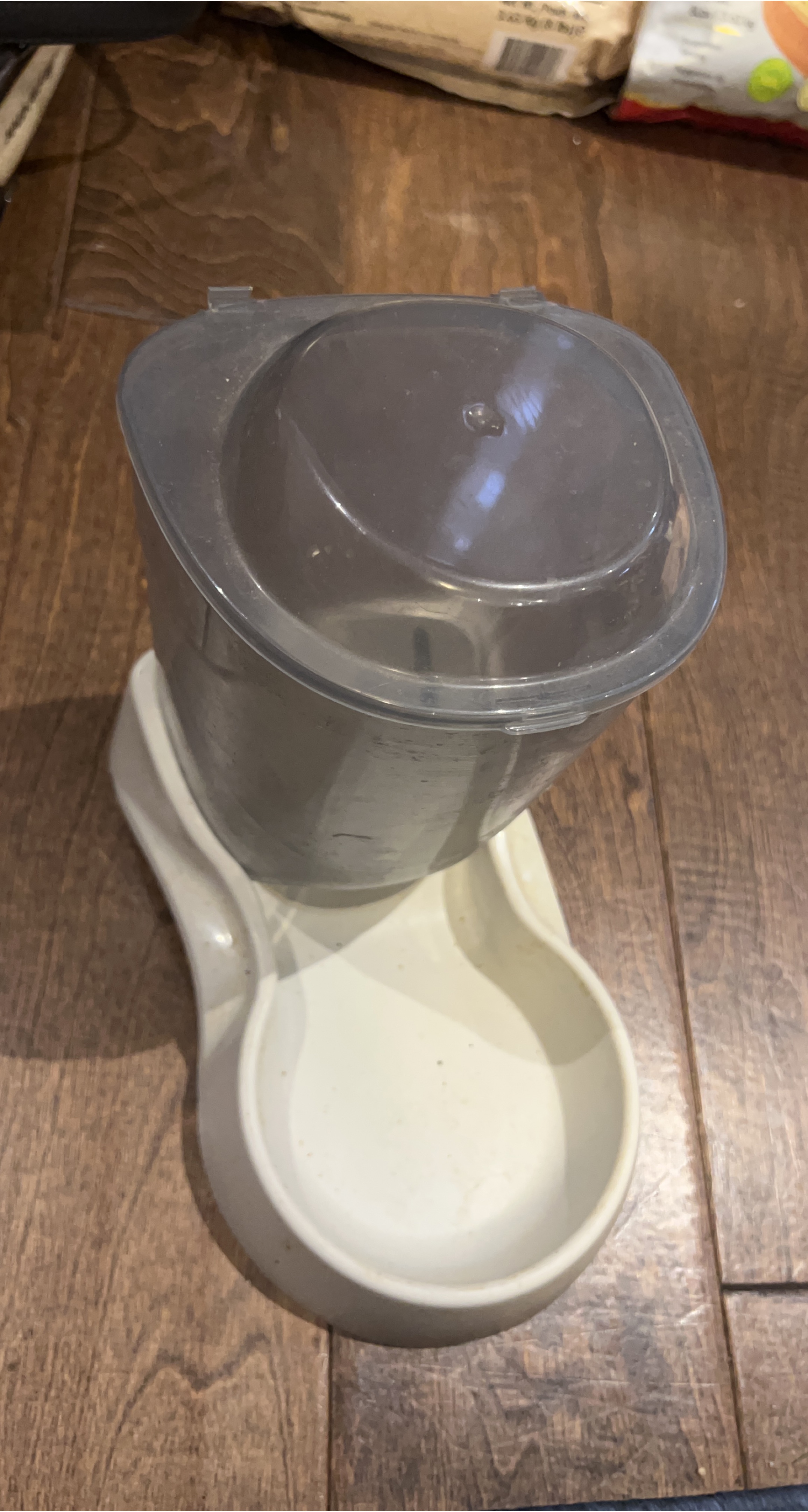 Automatic Pet Food Dispenser thumbnail