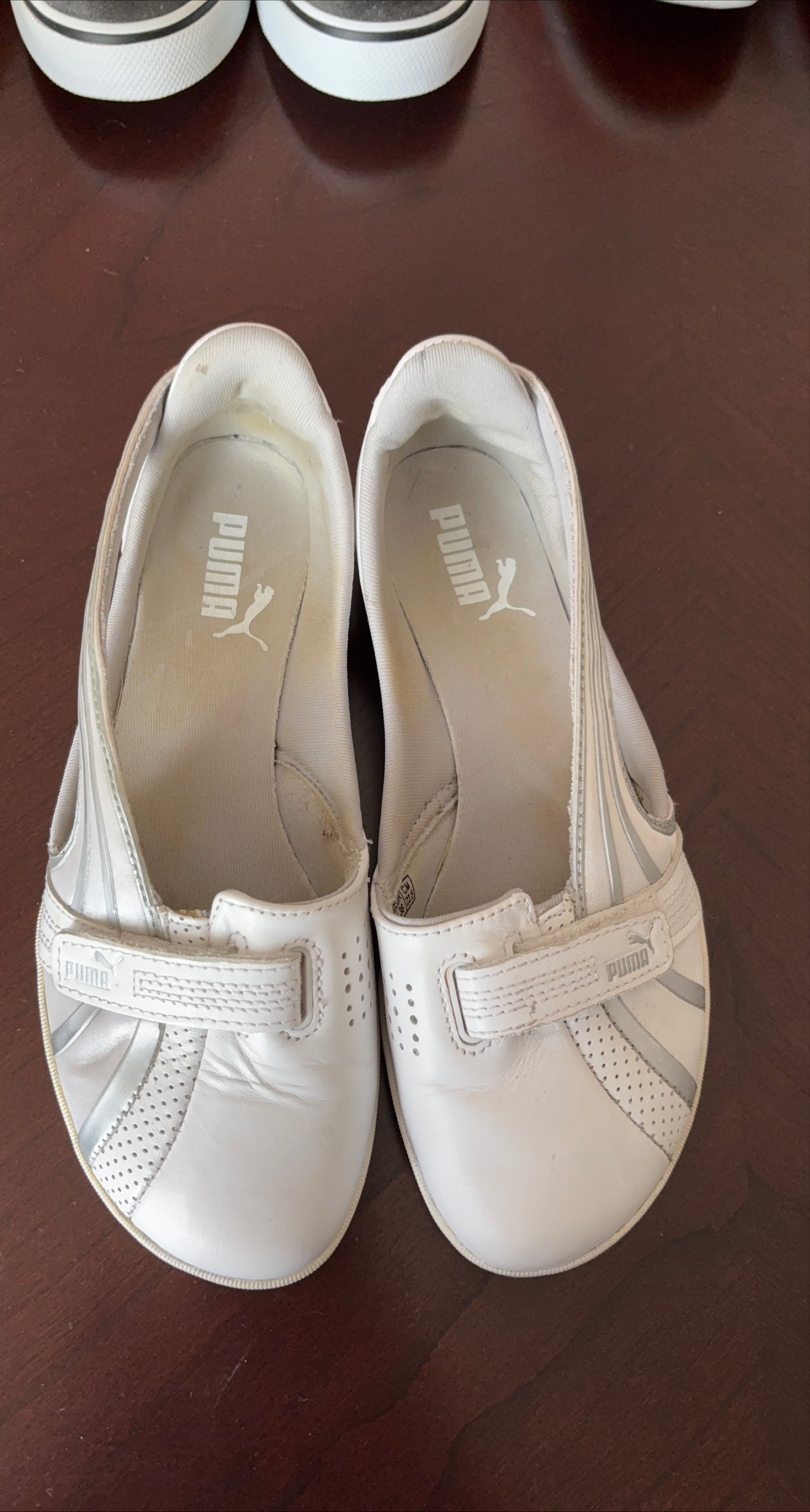 Puma White Flats thumbnail