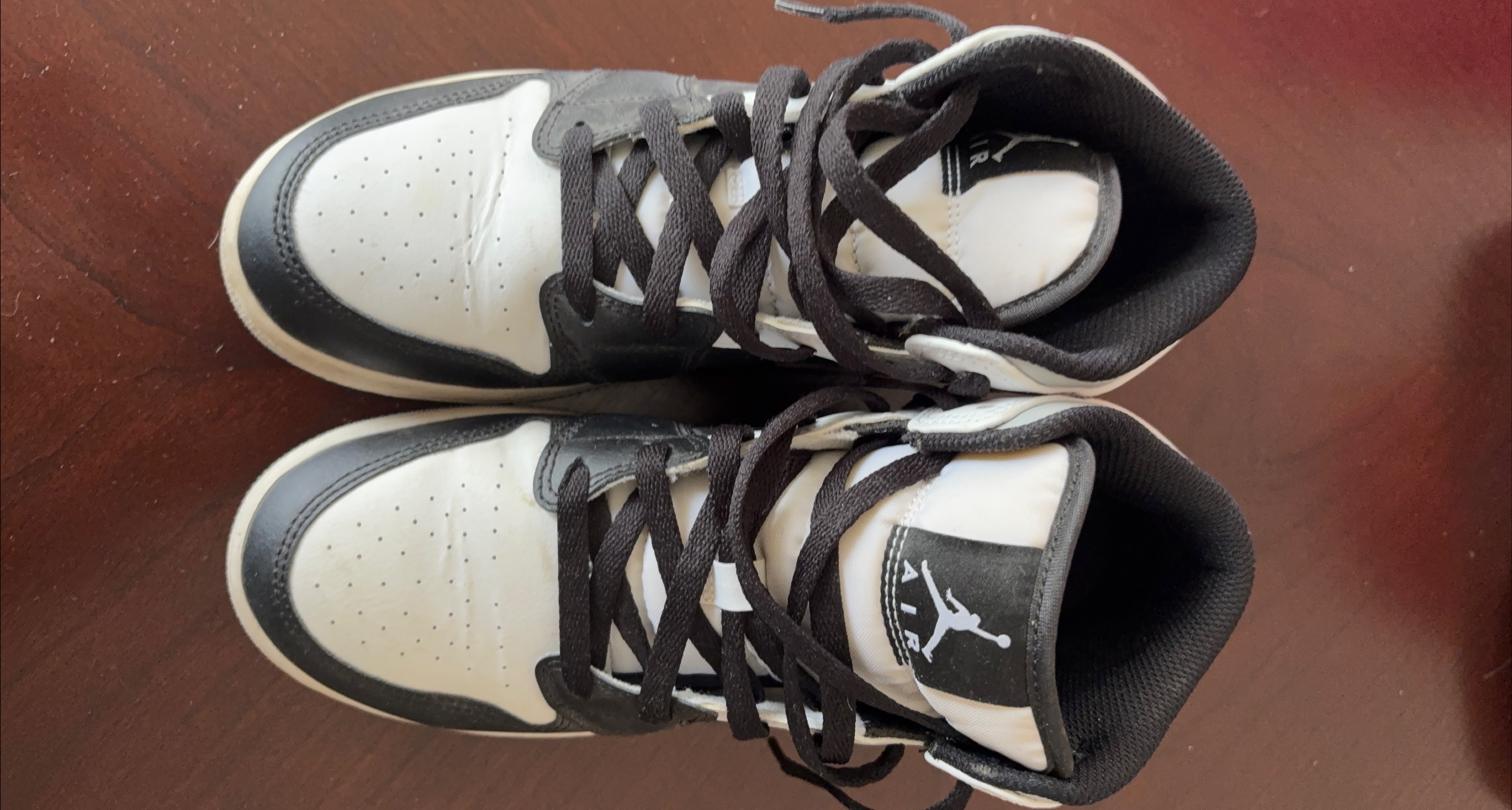 Air Jordan 1 Mid Black/White Sneakers thumbnail