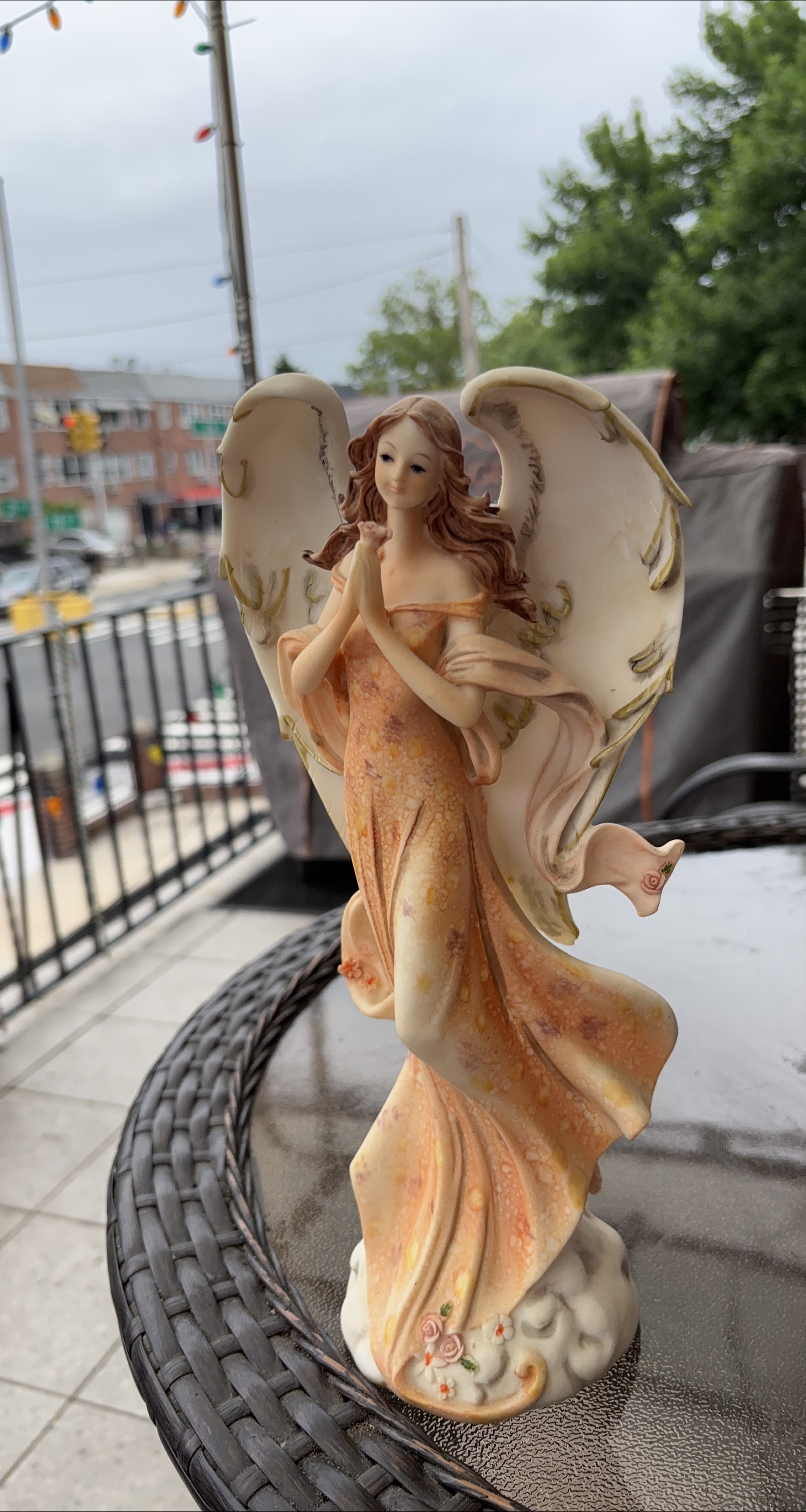 Angel Figurine thumbnail