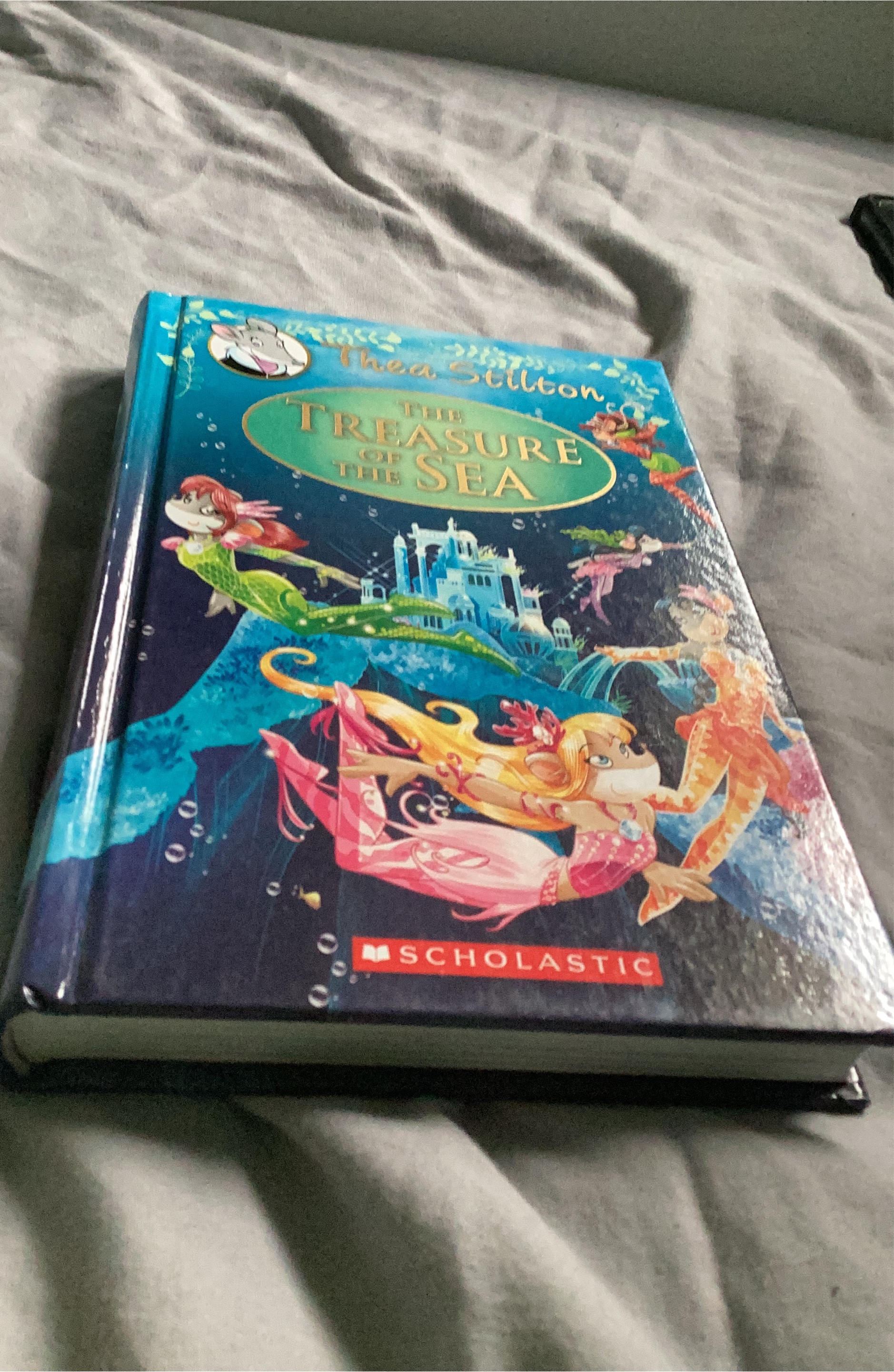 Thea Stilton The Treasure of the Sea Book thumbnail