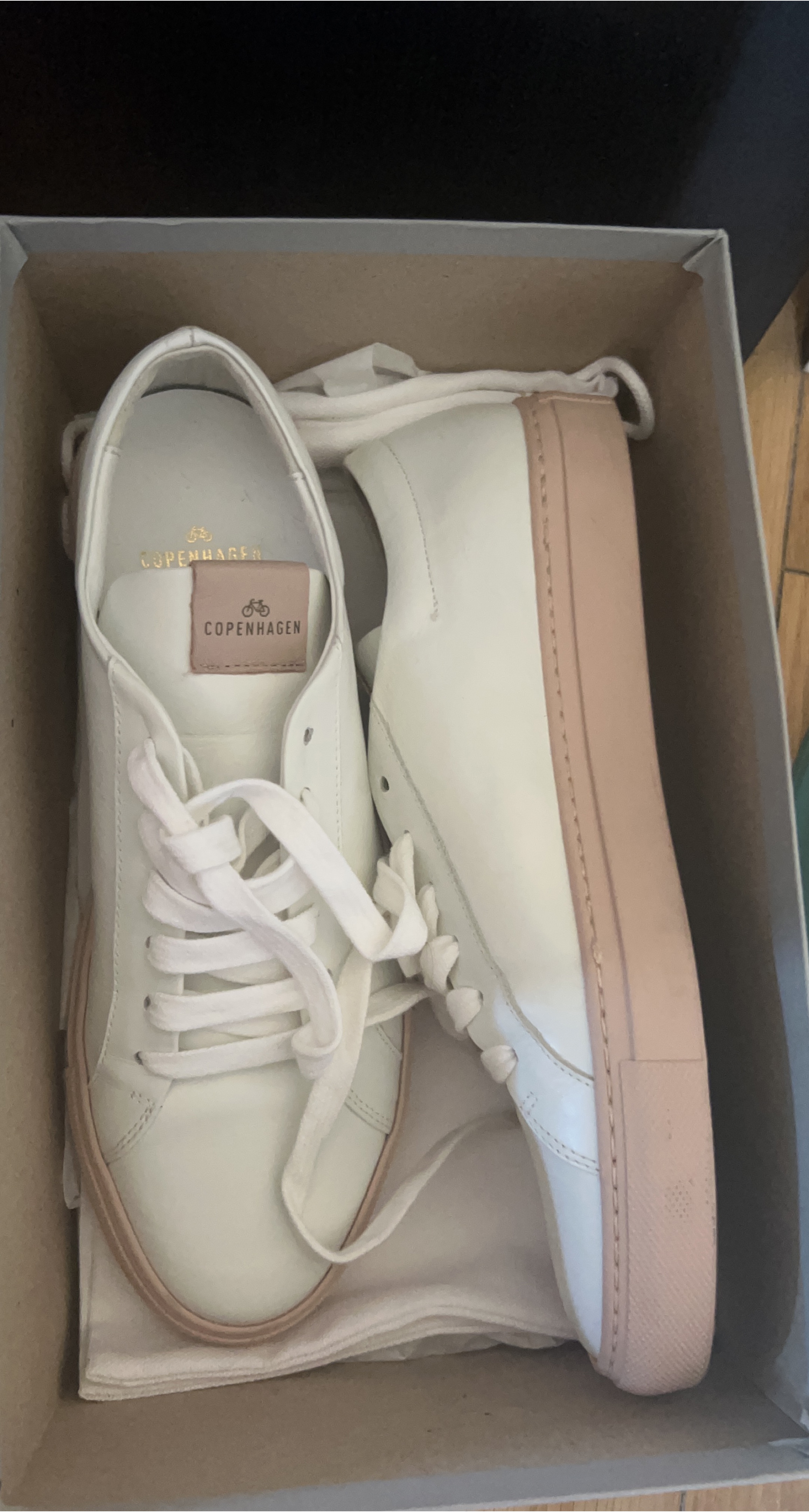 Copenhagen White Sneakers thumbnail