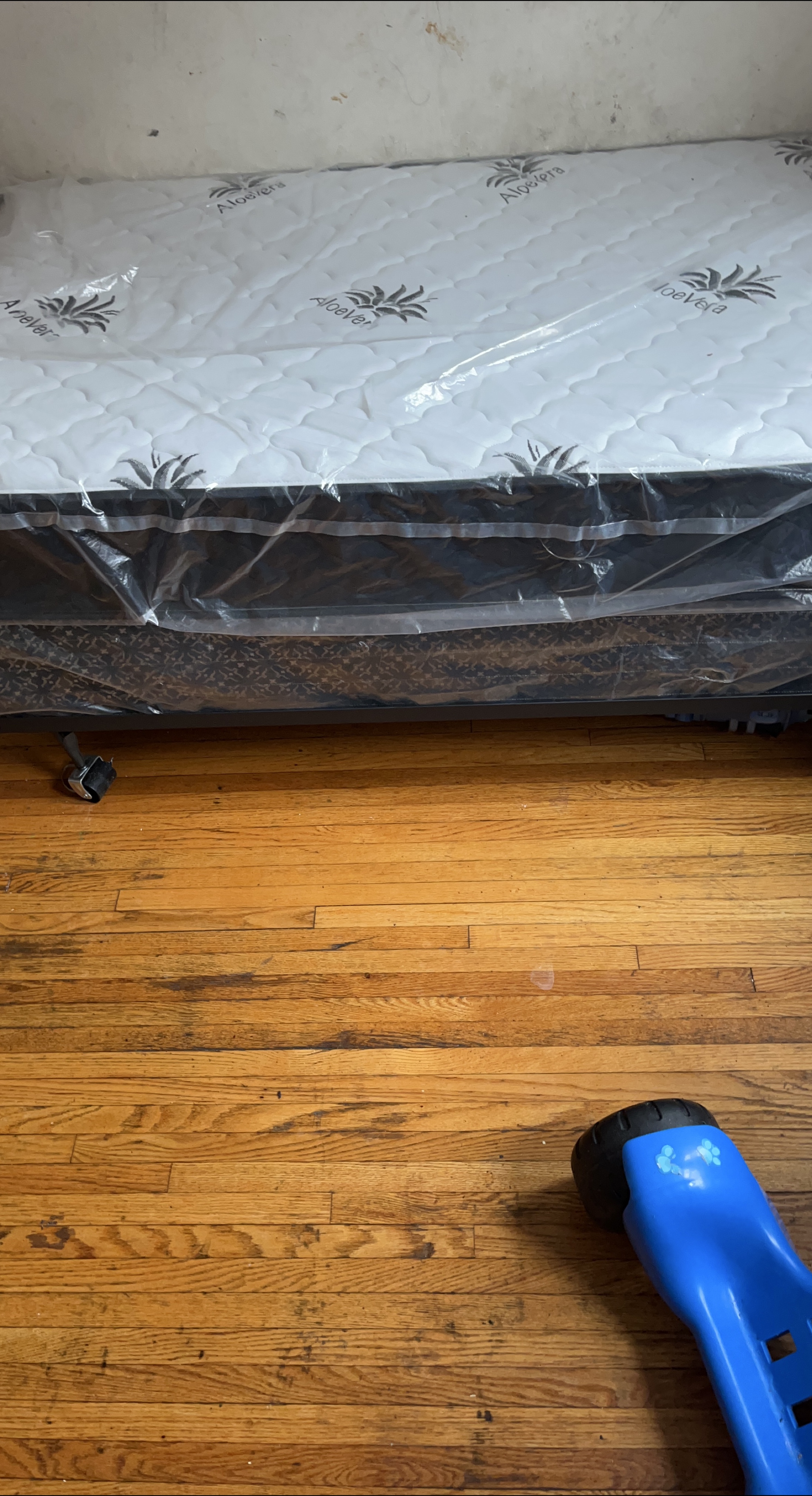 New Queen Aloe Vera Mattress thumbnail