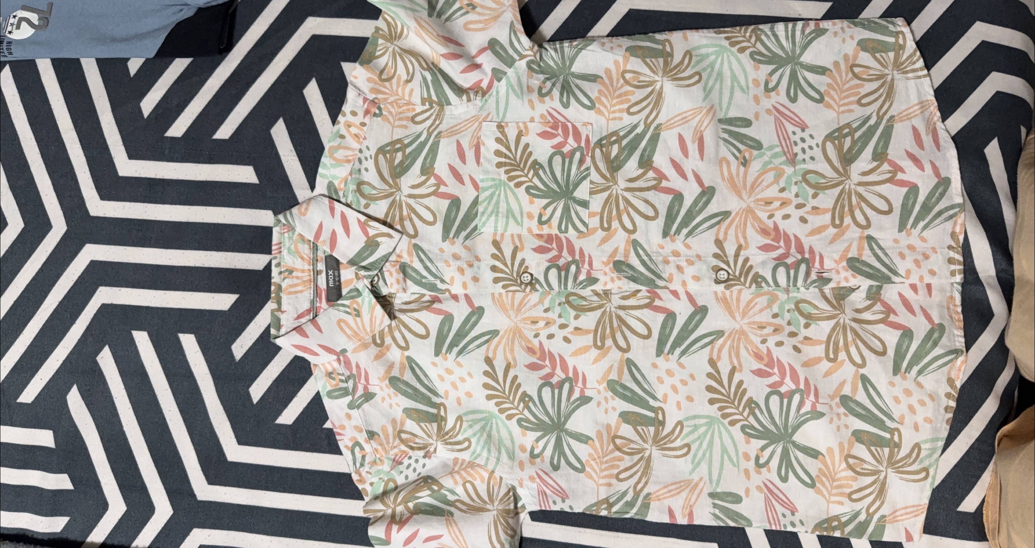 Floral button-up shirt thumbnail