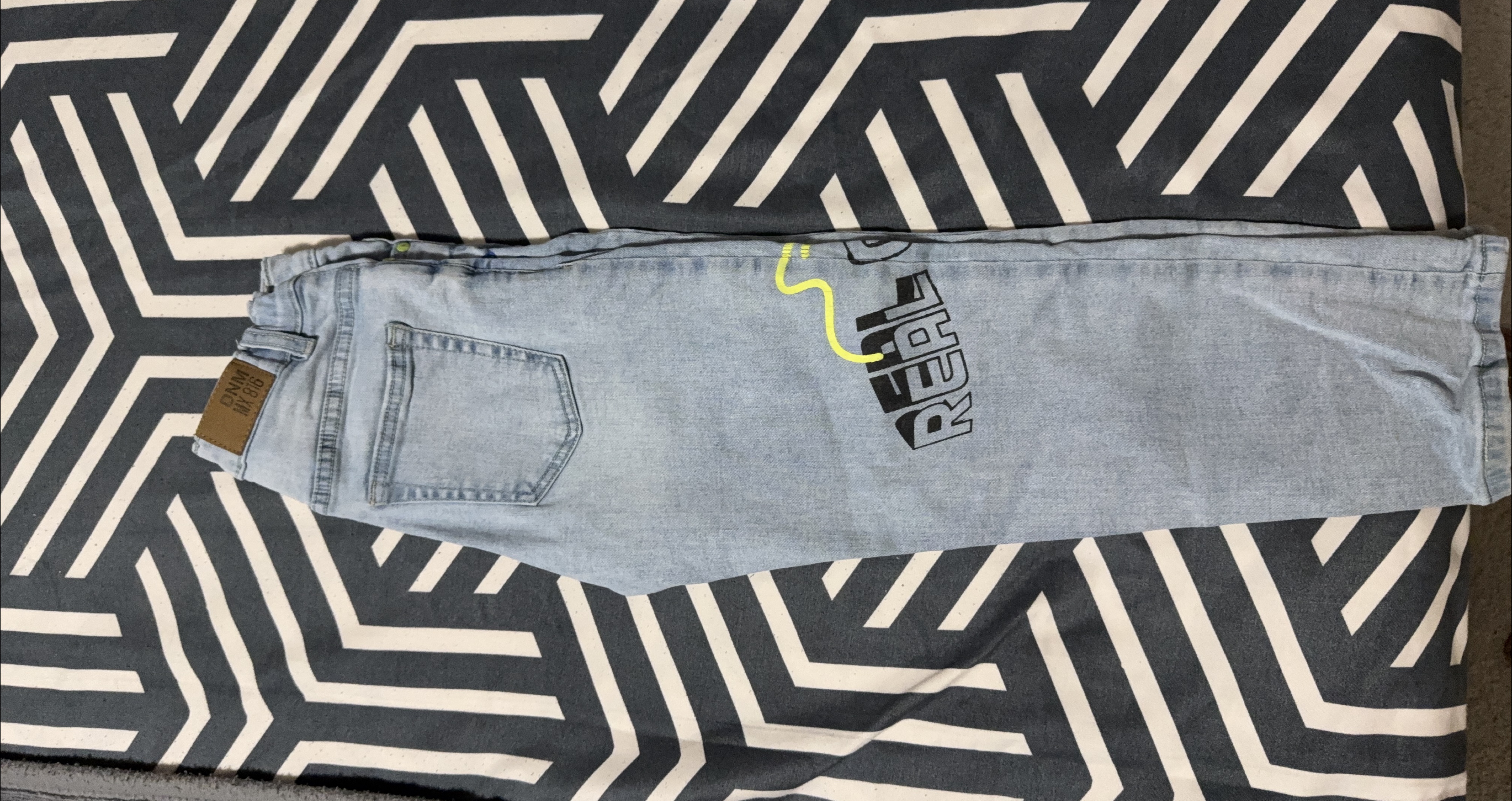 Cool Light Wash  Ripped Jeans thumbnail