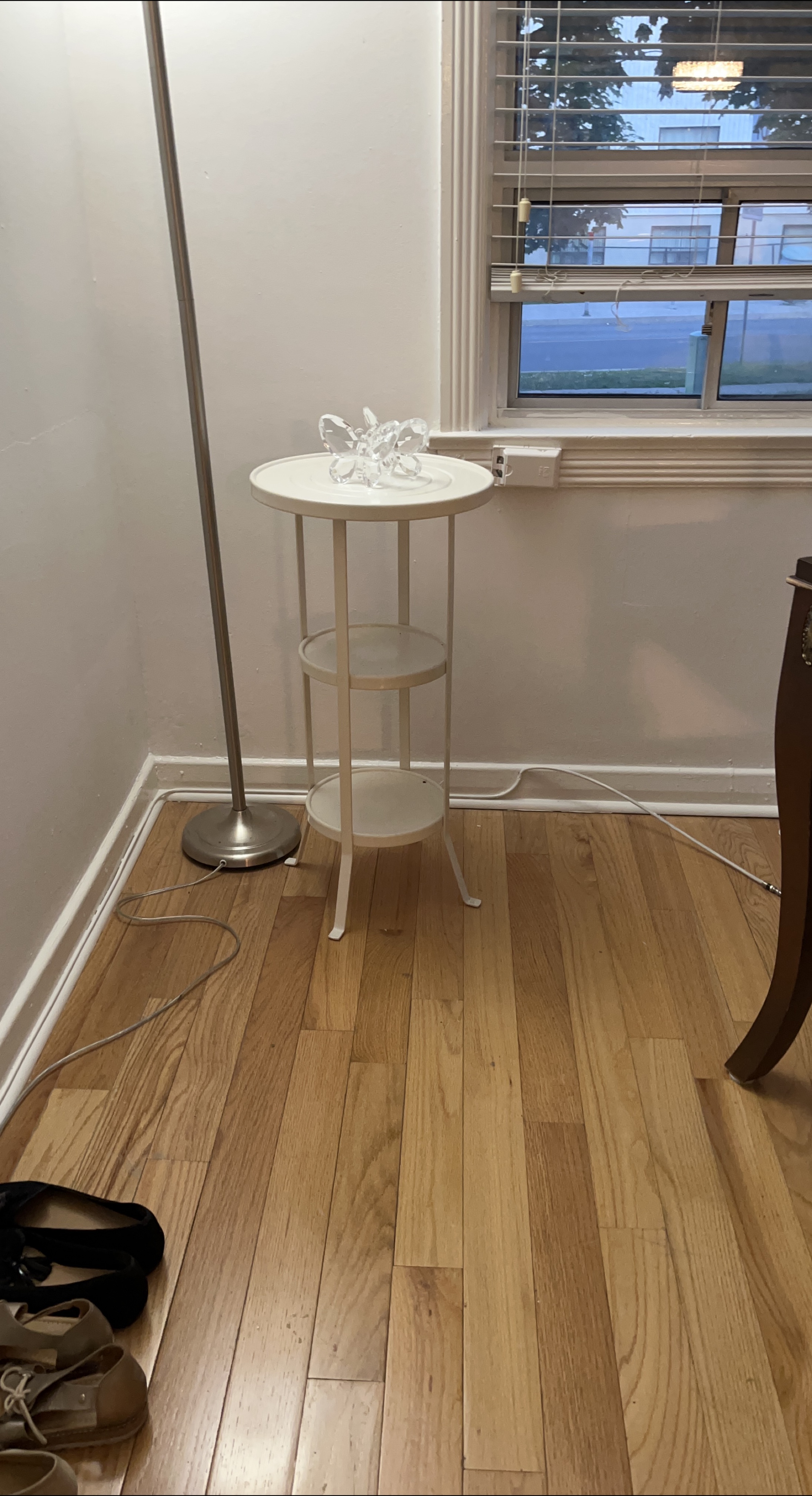 White 3-Tier Metal Plant Stand (IKEA) image indicator(1)