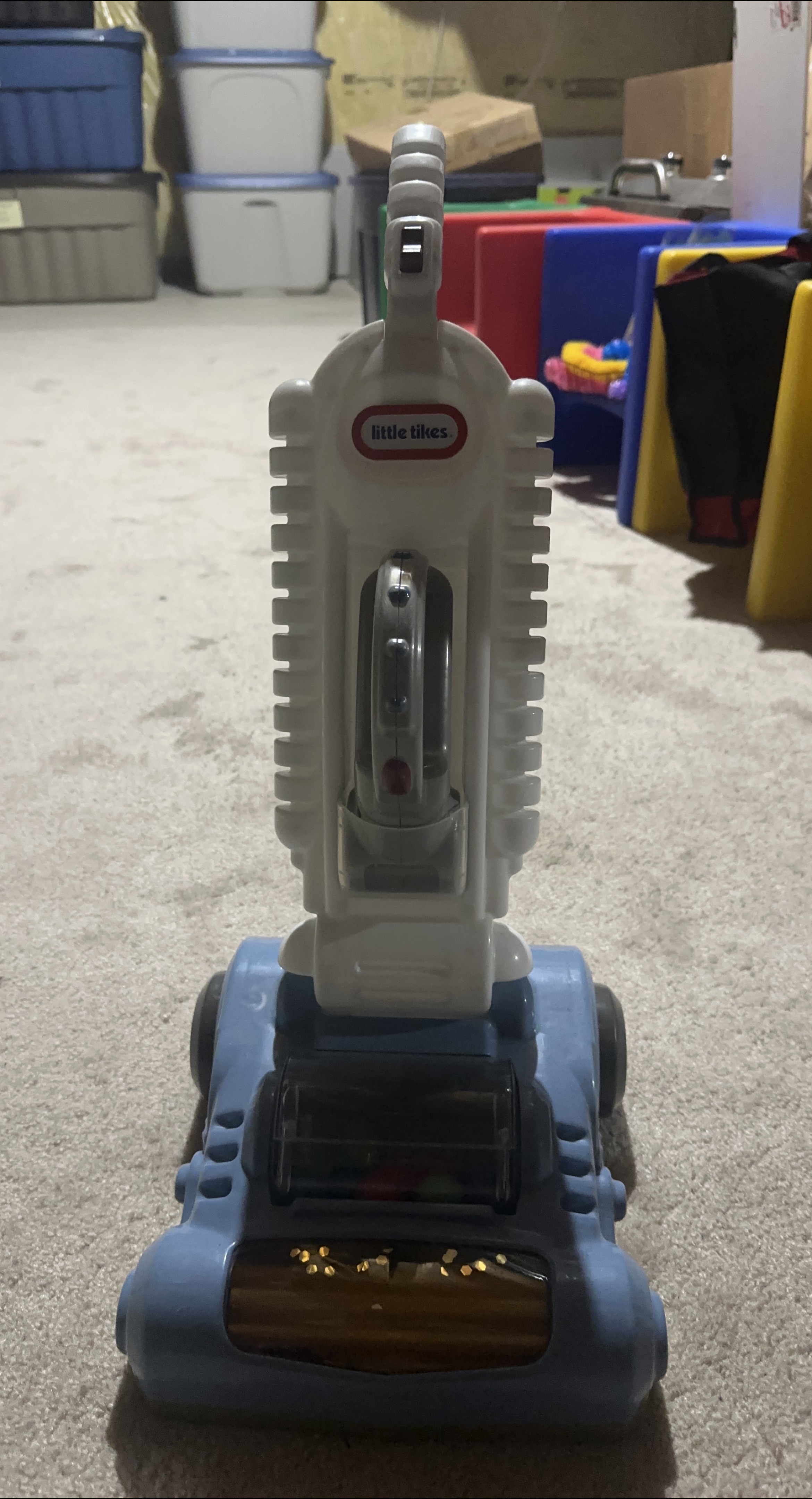 Little Tikes Toy Vacuum Cleaner thumbnail