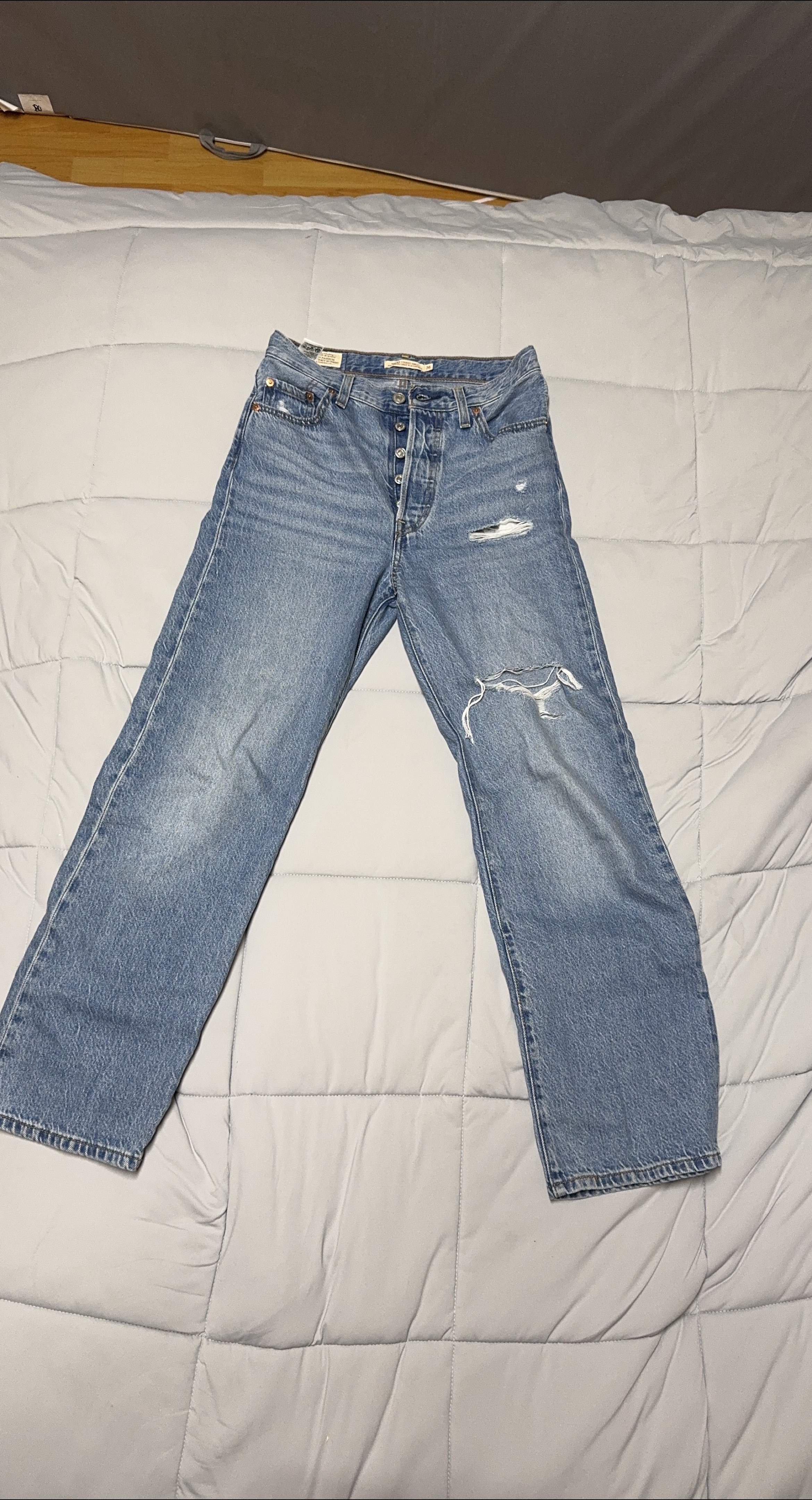 Levi's Distressed Jeans thumbnail