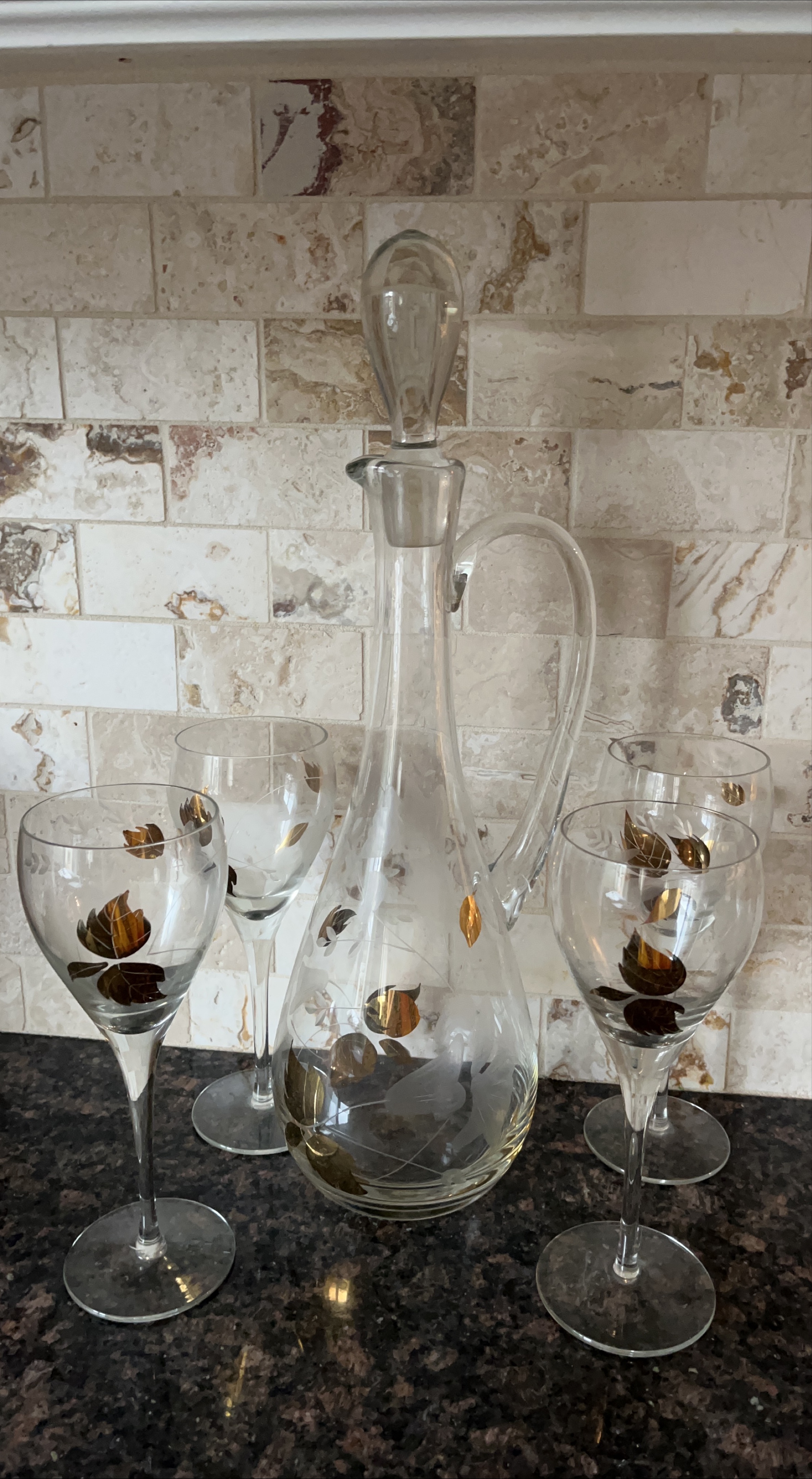 Vintage Decanter Set with Wine Glasses thumbnail