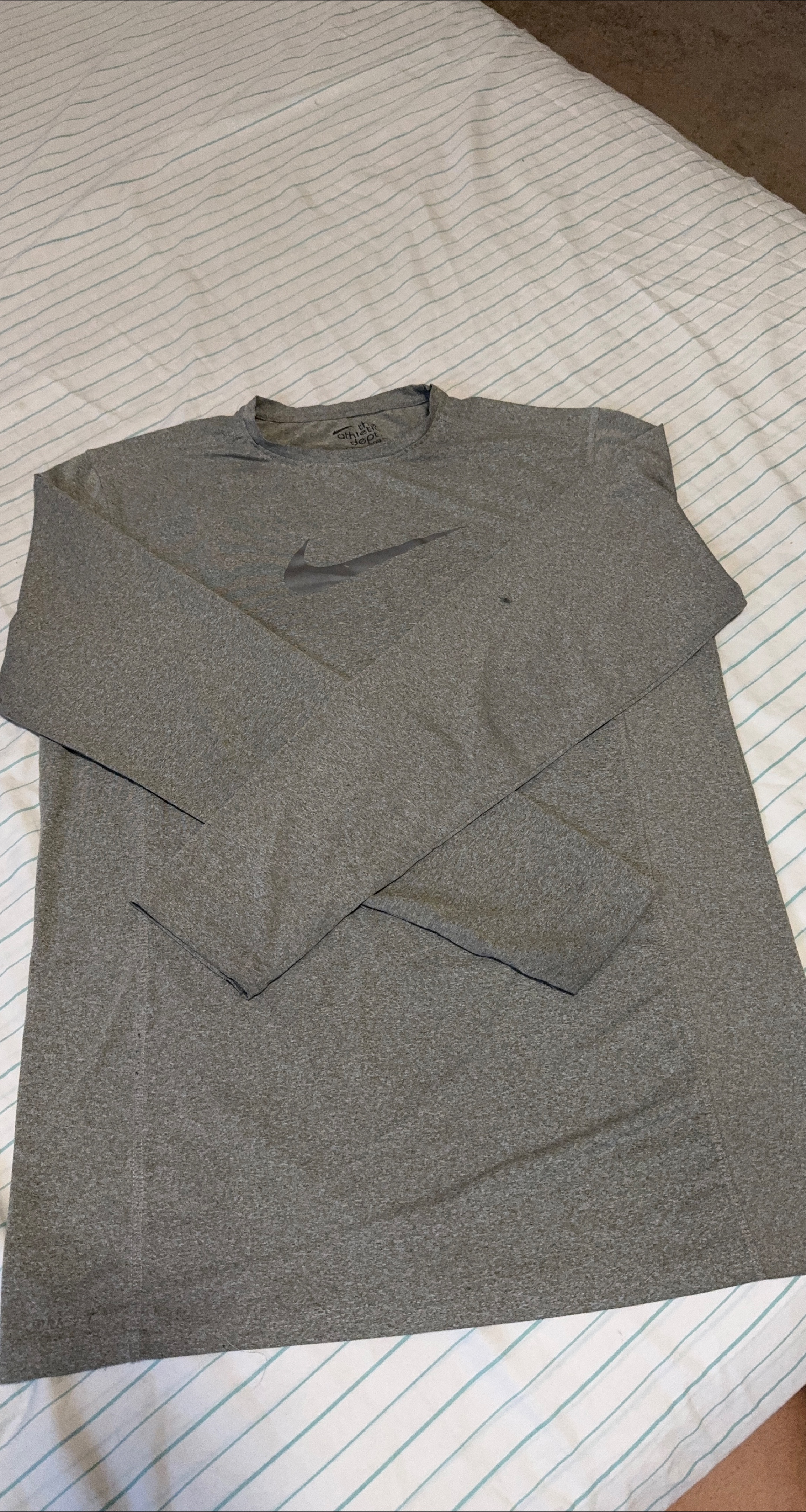 Nike Long Sleeve Shirt thumbnail