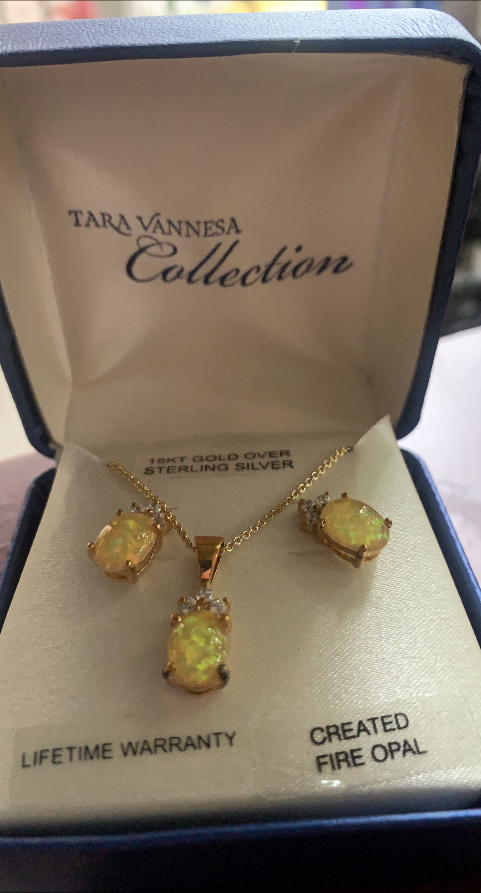 Tara Vannesa 18KT gold plated Jewelry Set thumbnail