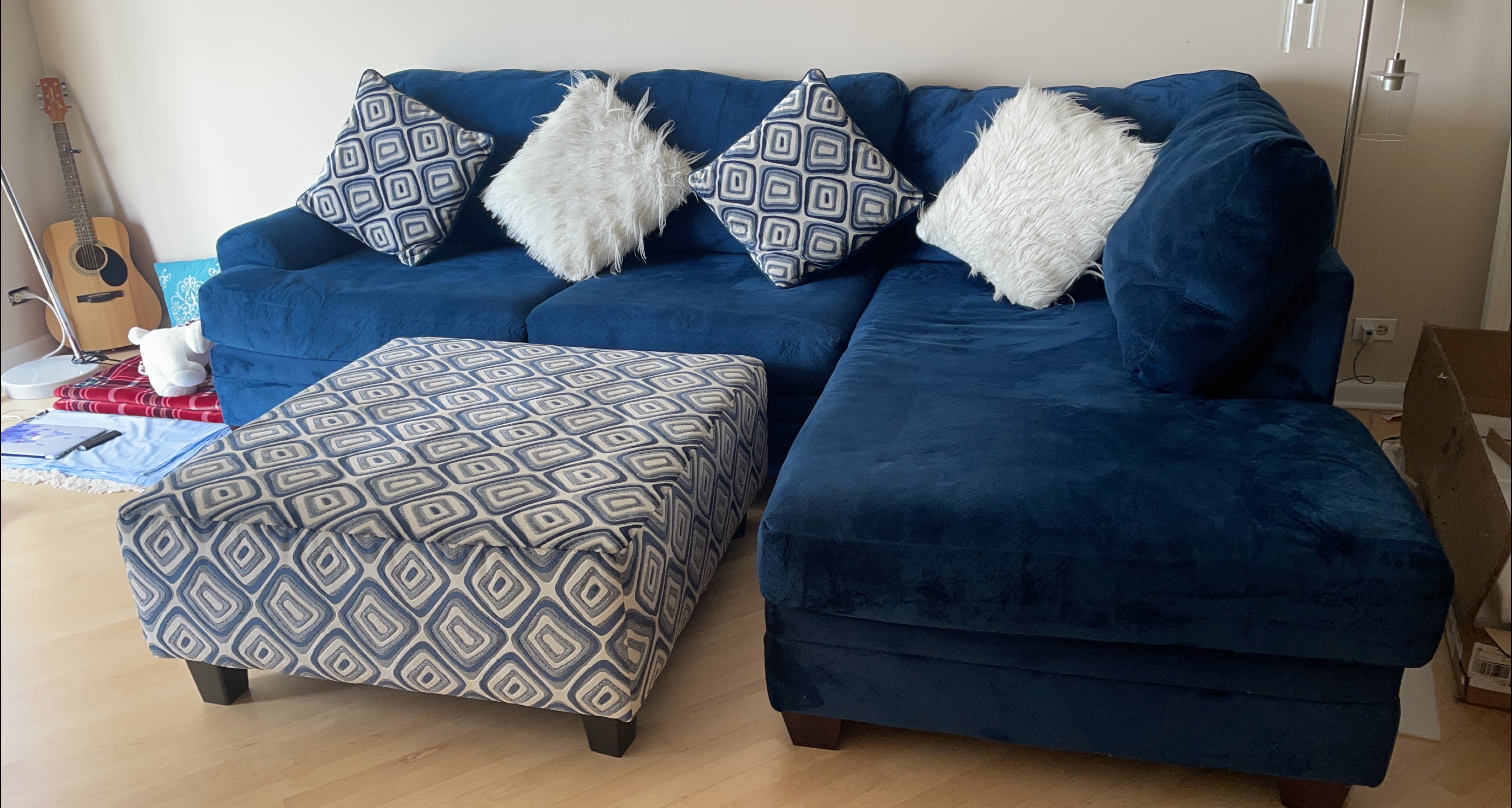 Cozy velvet Sectional Sofa with Ottoman thumbnail