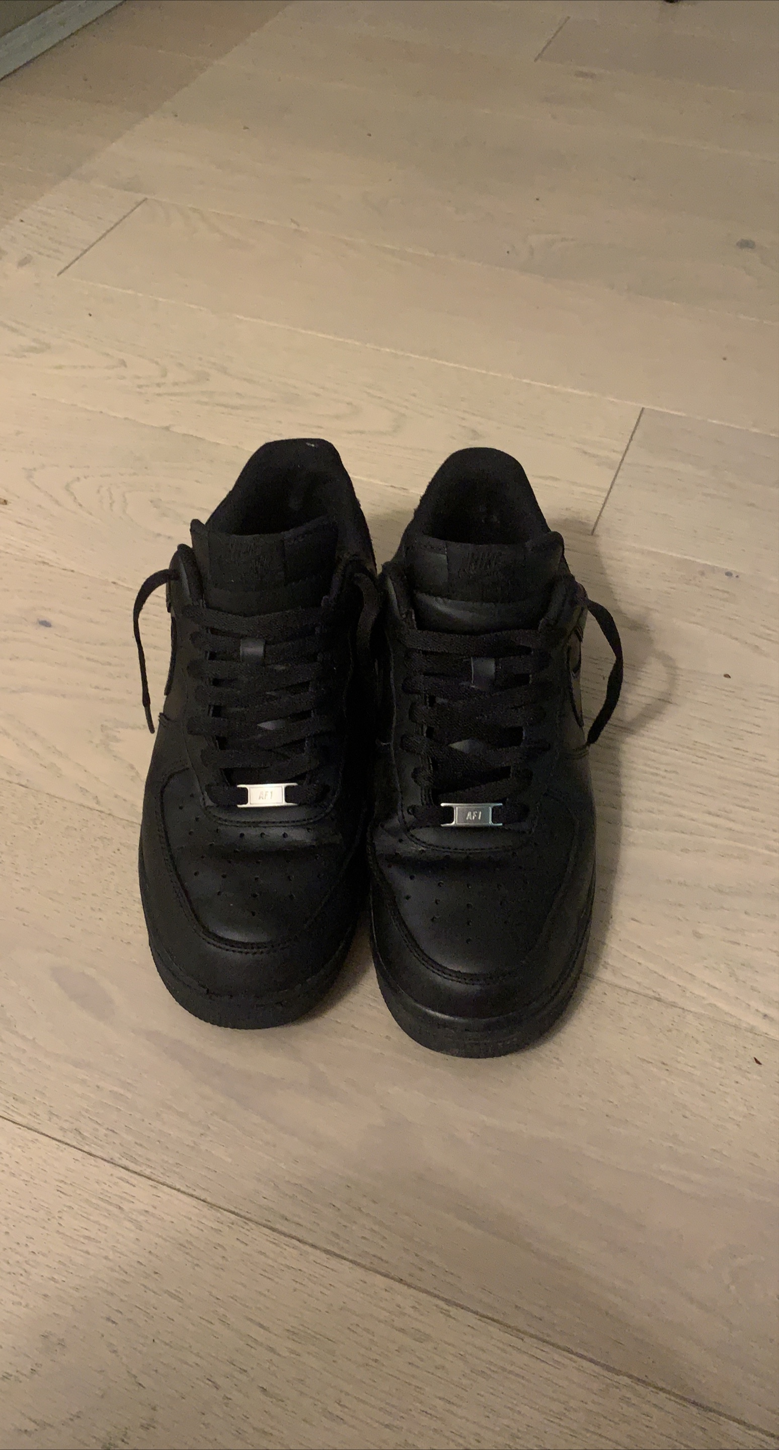 Black Nike Air Force 1 Sneakers thumbnail