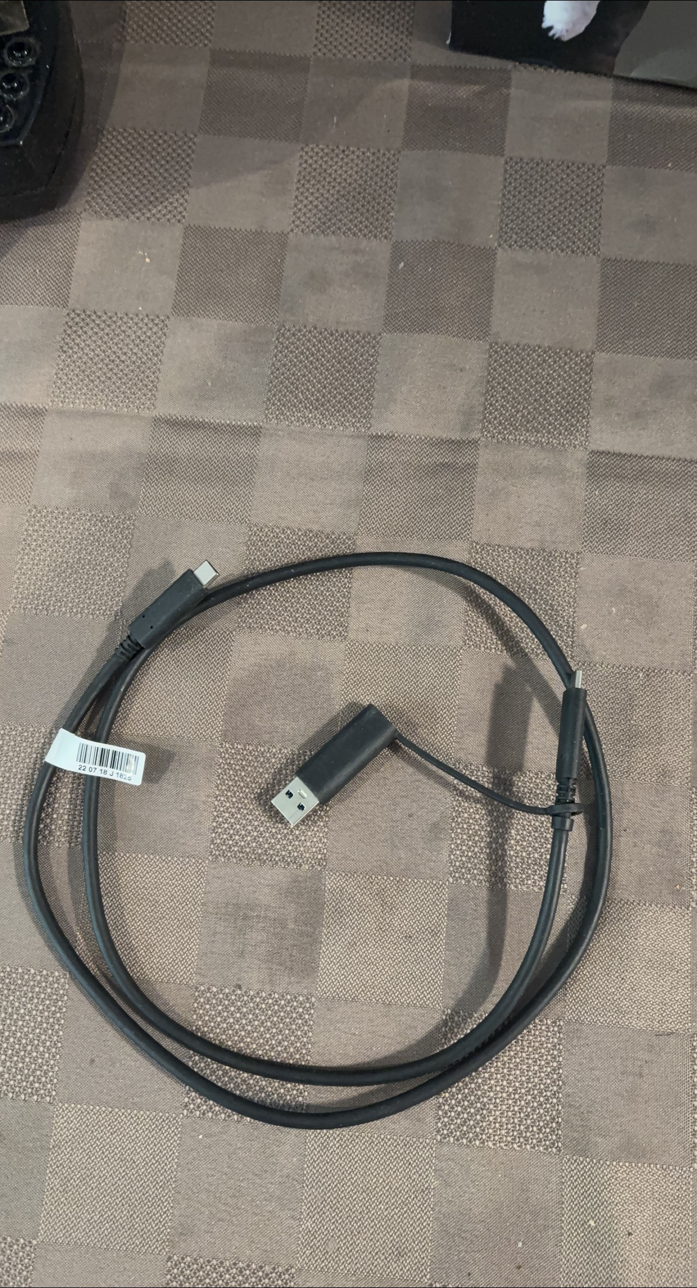 USB to USB-C Cable thumbnail