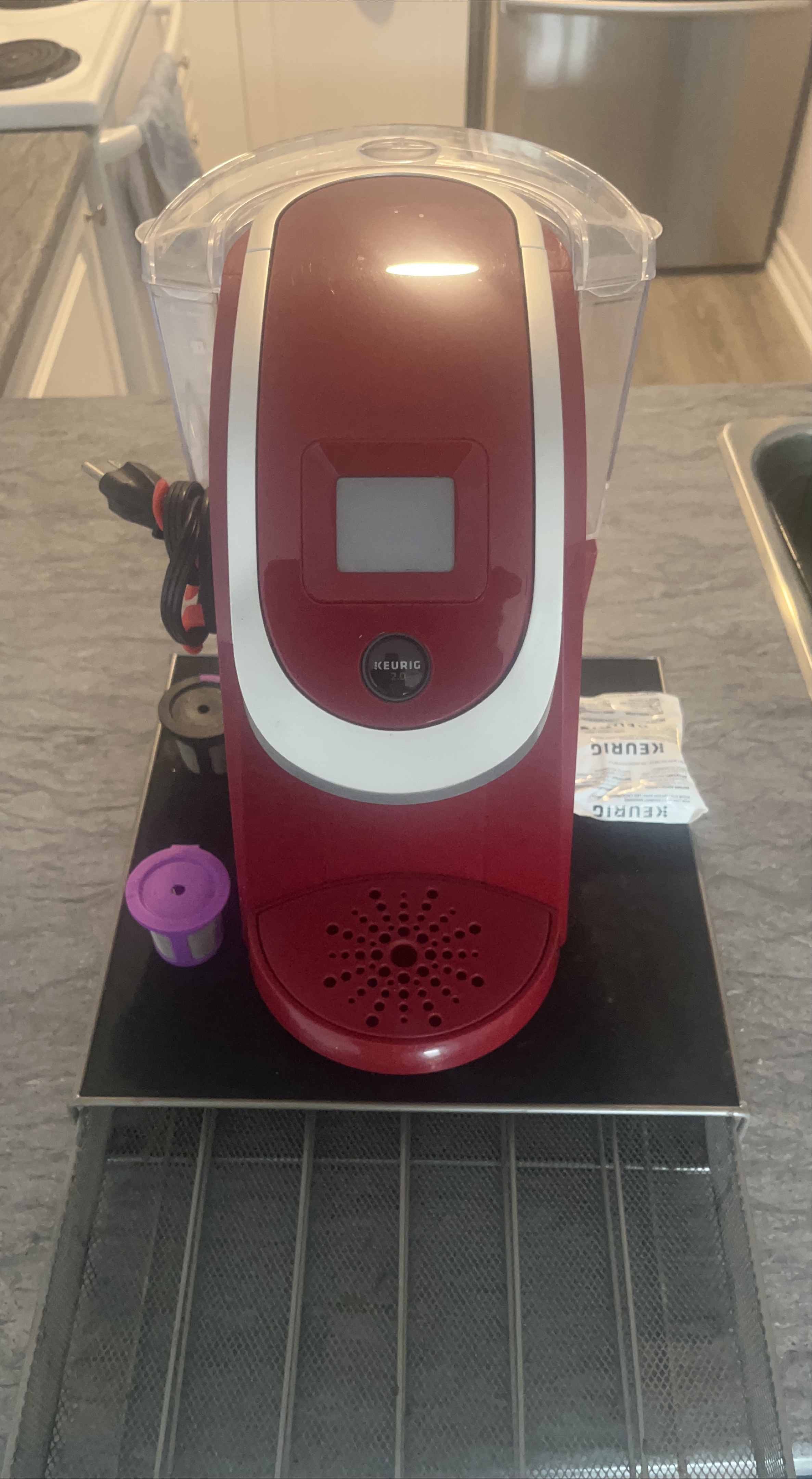 Keurig 2.0 Red Coffee Maker thumbnail