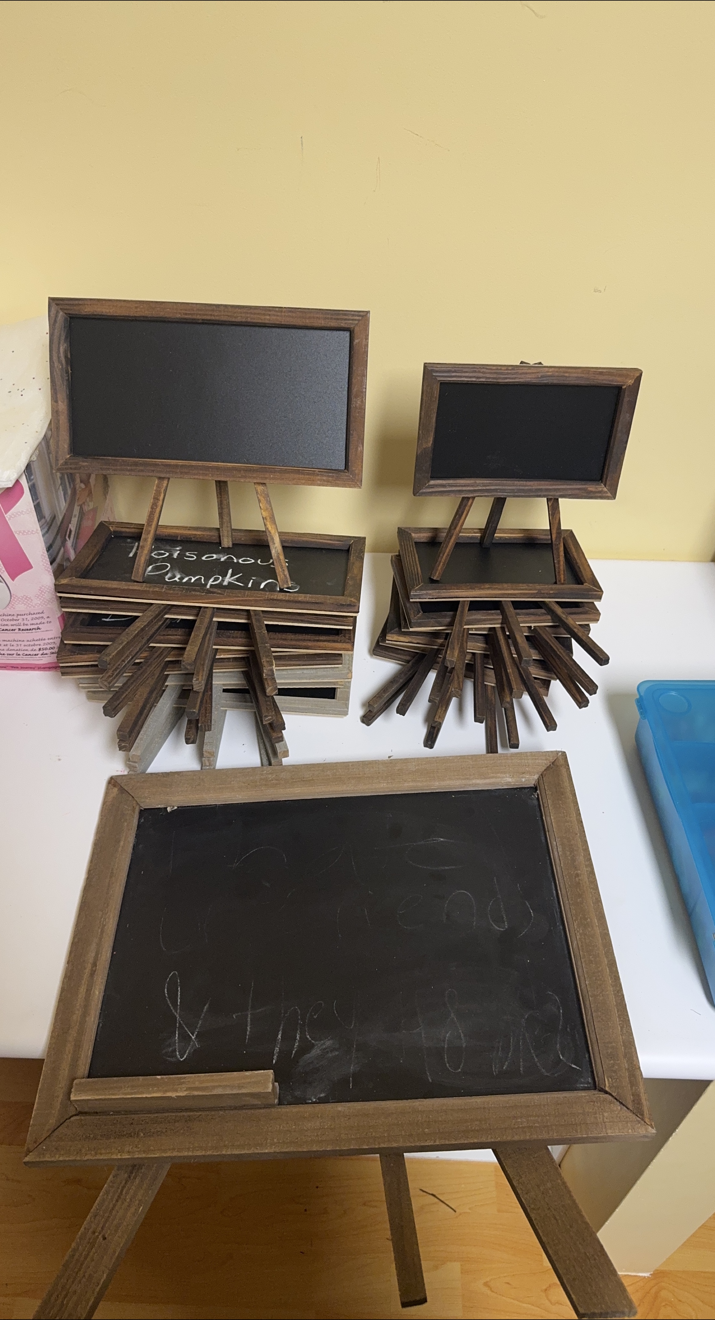 Mini Chalkboard Easel Stands thumbnail