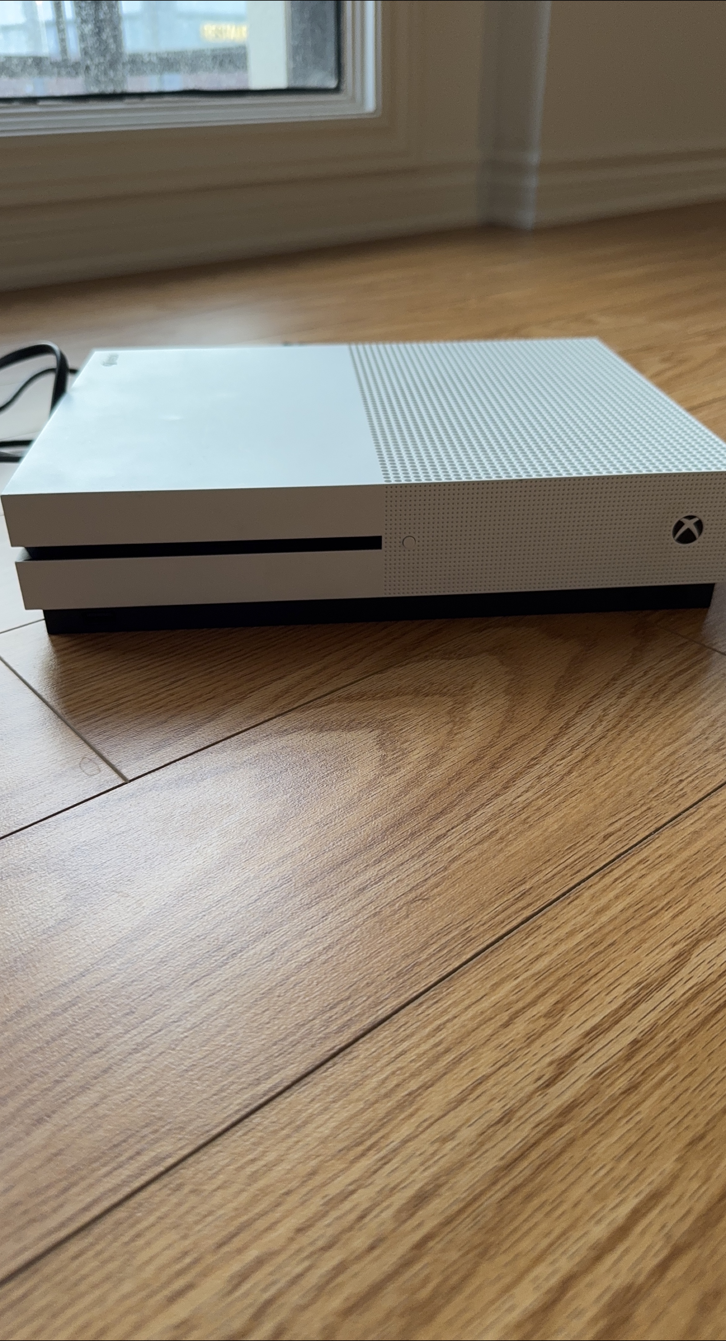 Xbox One S - White Console thumbnail