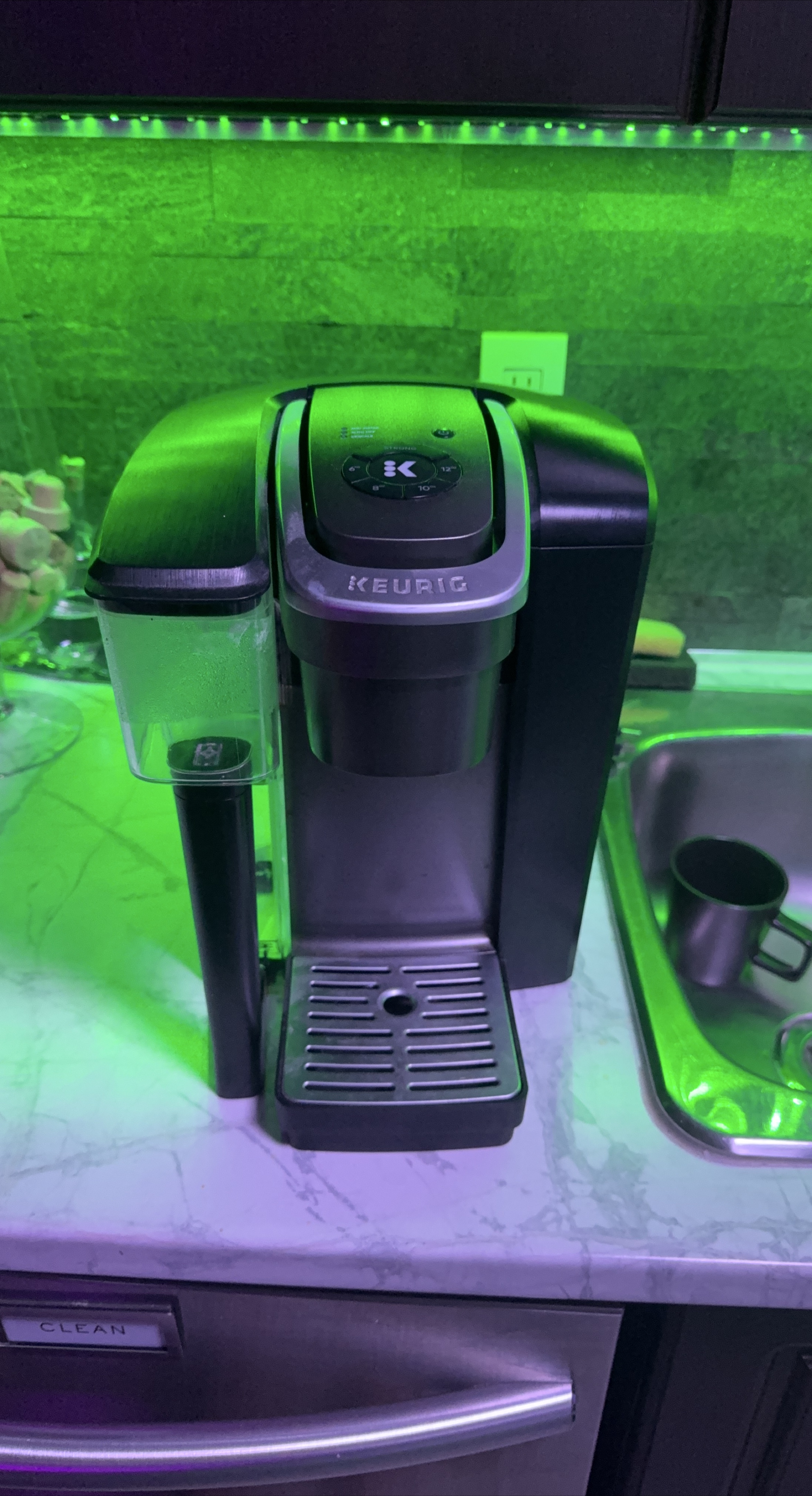 Keurig Coffee Maker thumbnail