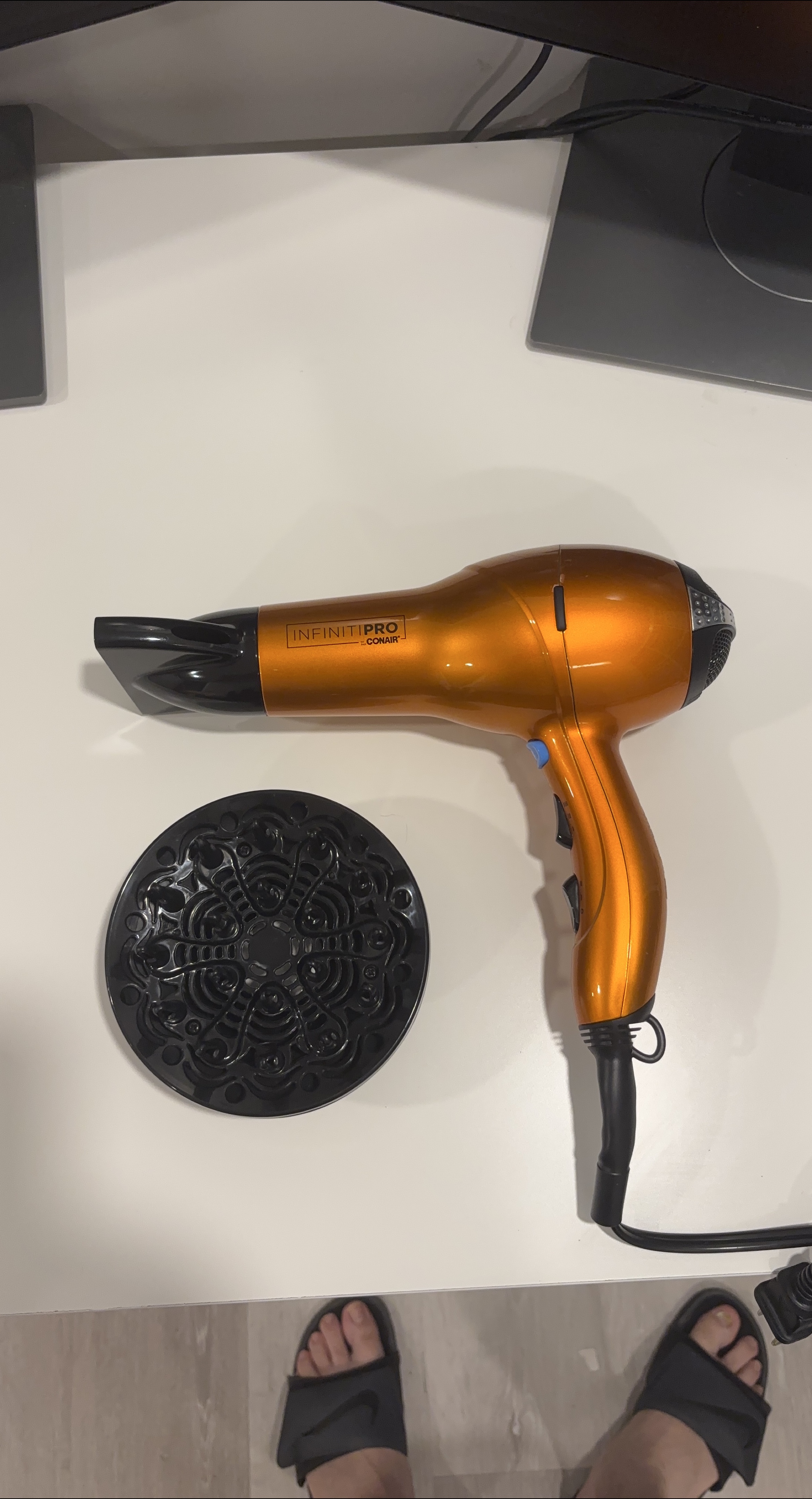 Conair Infiniti Pro Hair Dryer thumbnail