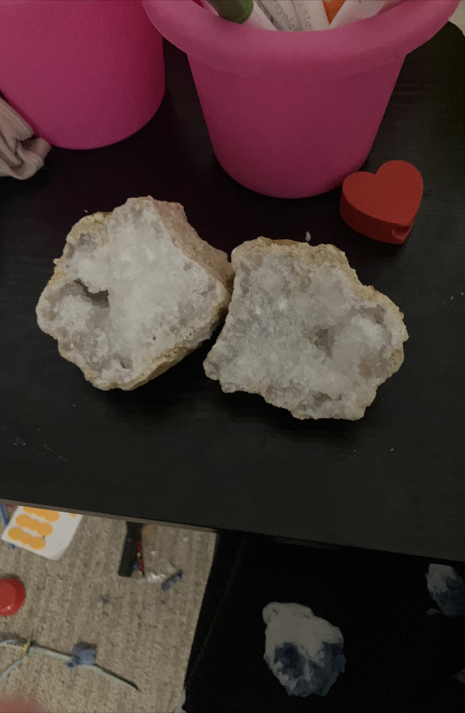 Quartz Geode Rock thumbnail