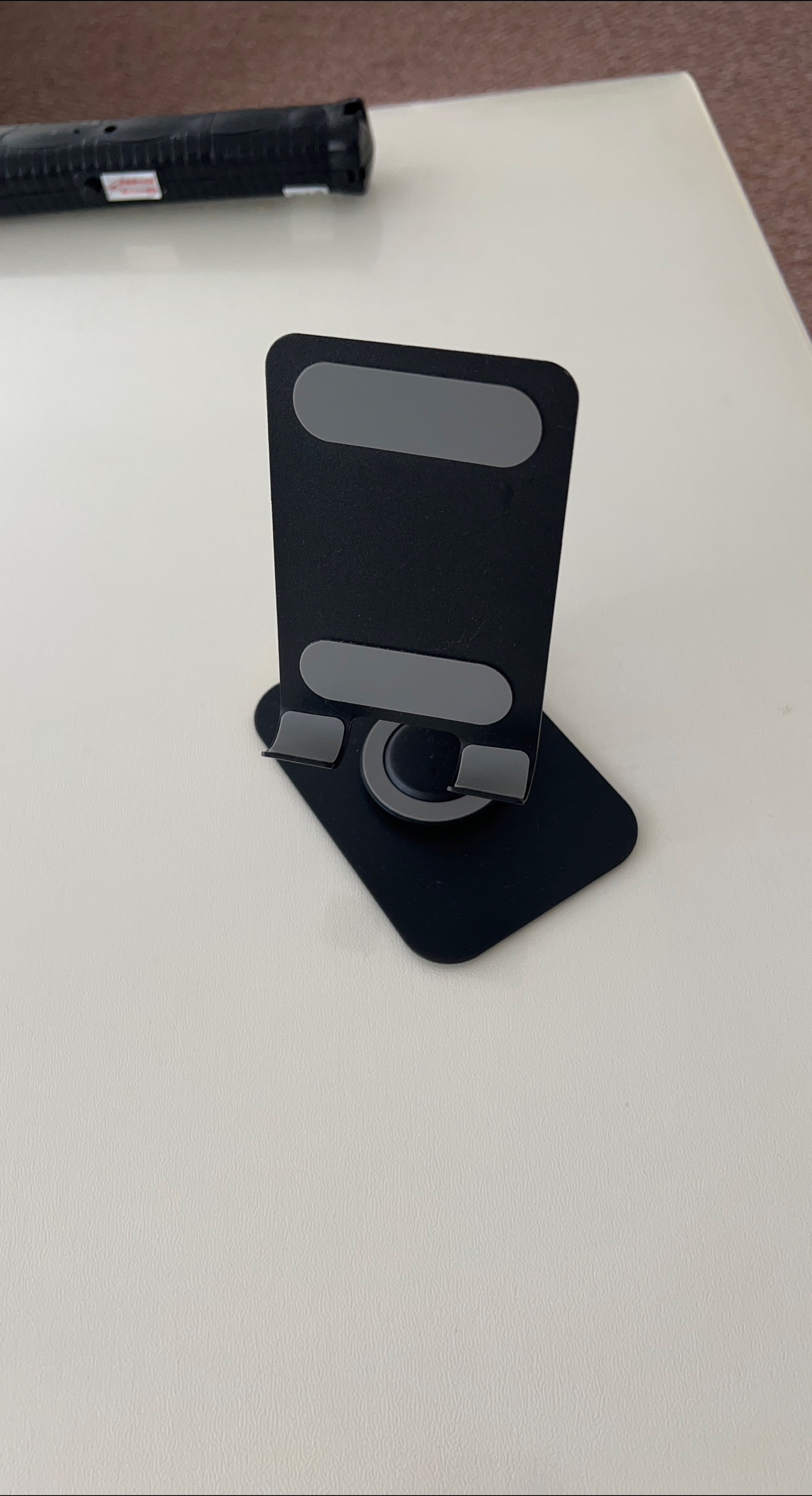 Black Phone Stand