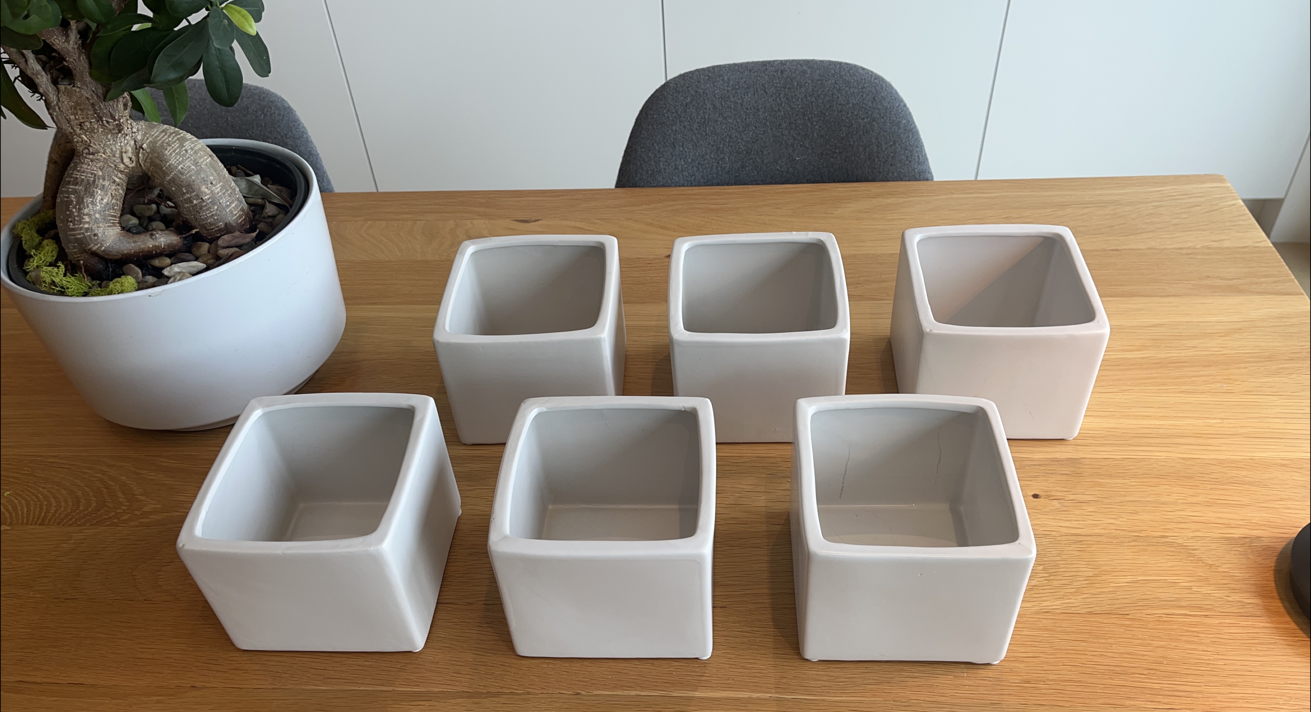 6 White Ceramic Square Flower Pots thumbnail