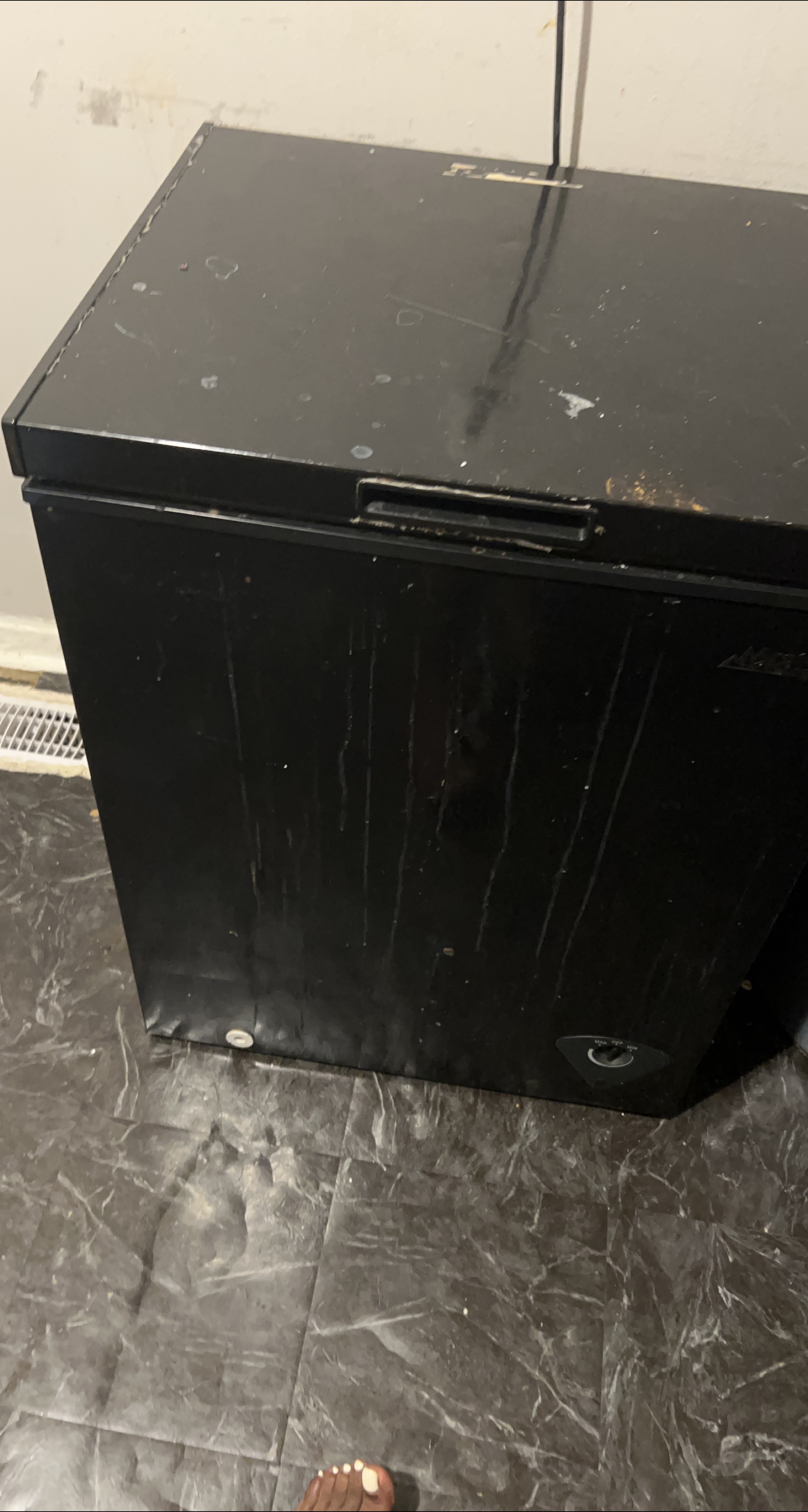 Black Chest Freezer thumbnail