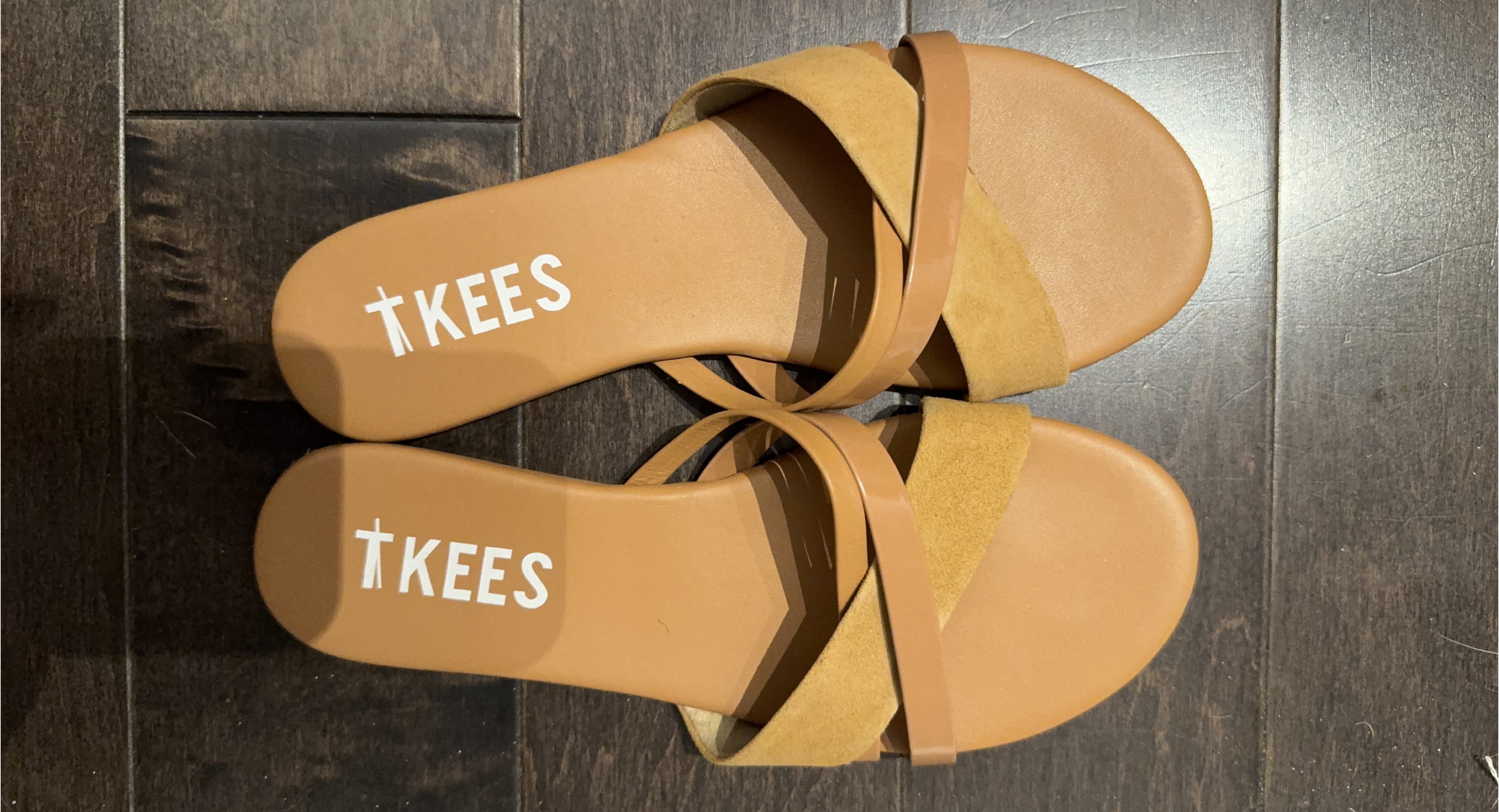 Tkees Sandals Size 8 thumbnail