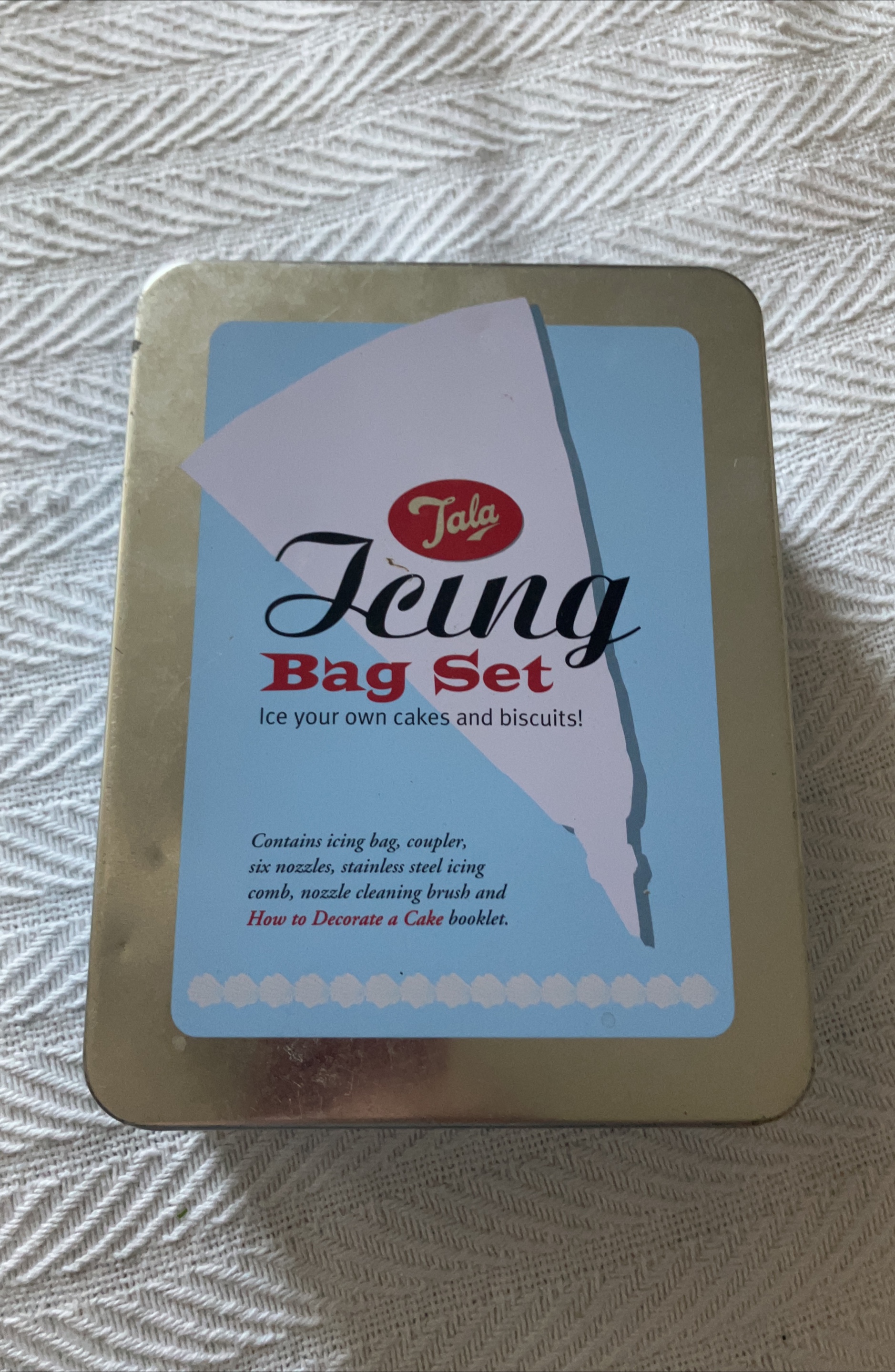 Tala Icing Bag Set - New in Tin thumbnail