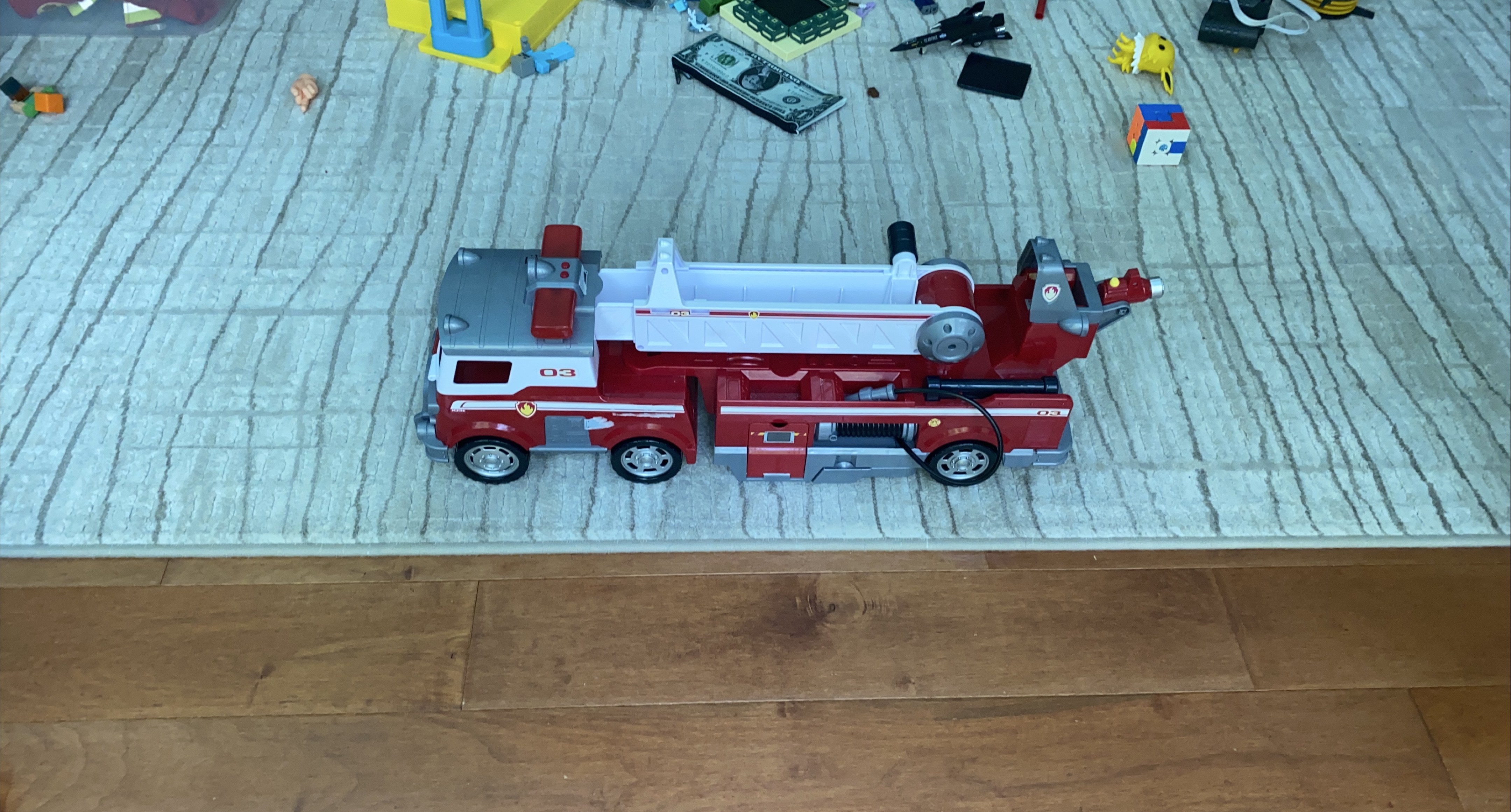 Paw Patrol Marshall's Transforming Fire Truck
