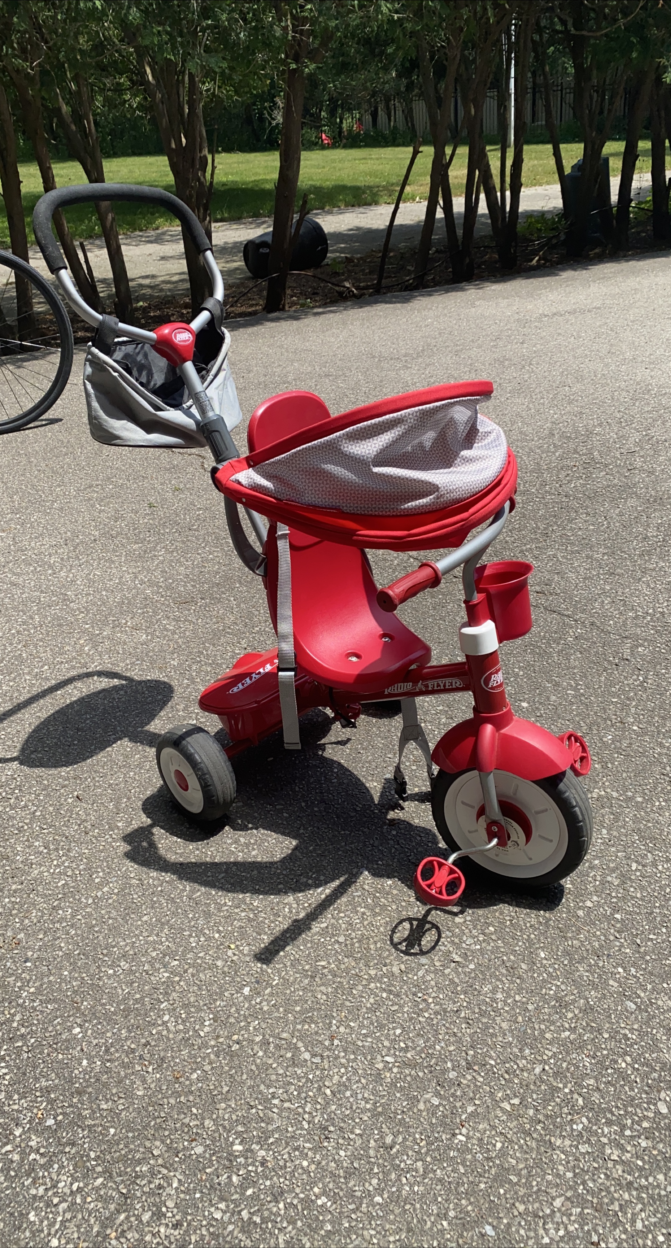 Radio Flyer Red Toddler Tricycle