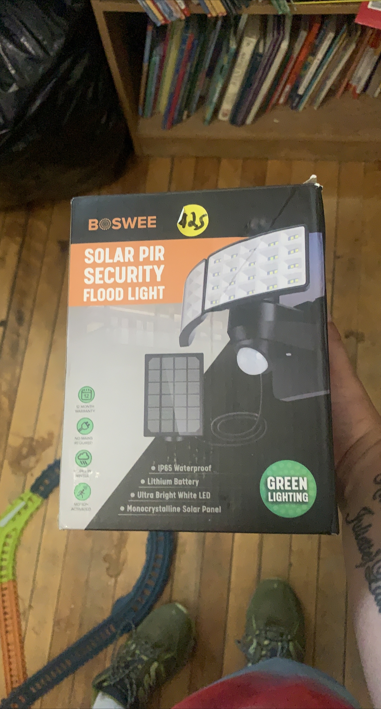 Boswee Solar PIR Security Flood Light - New thumbnail