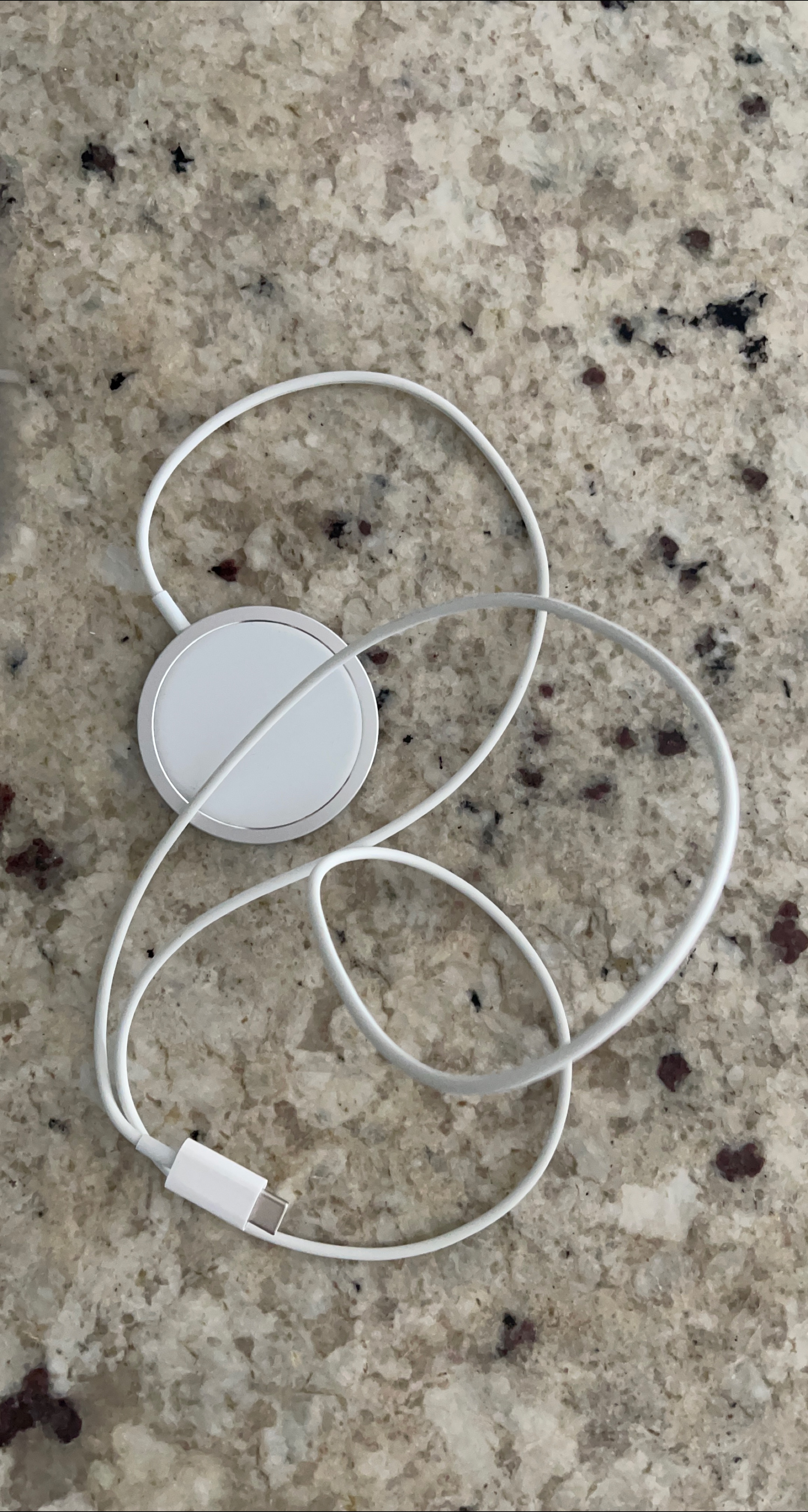 Apple MagSafe Charger thumbnail