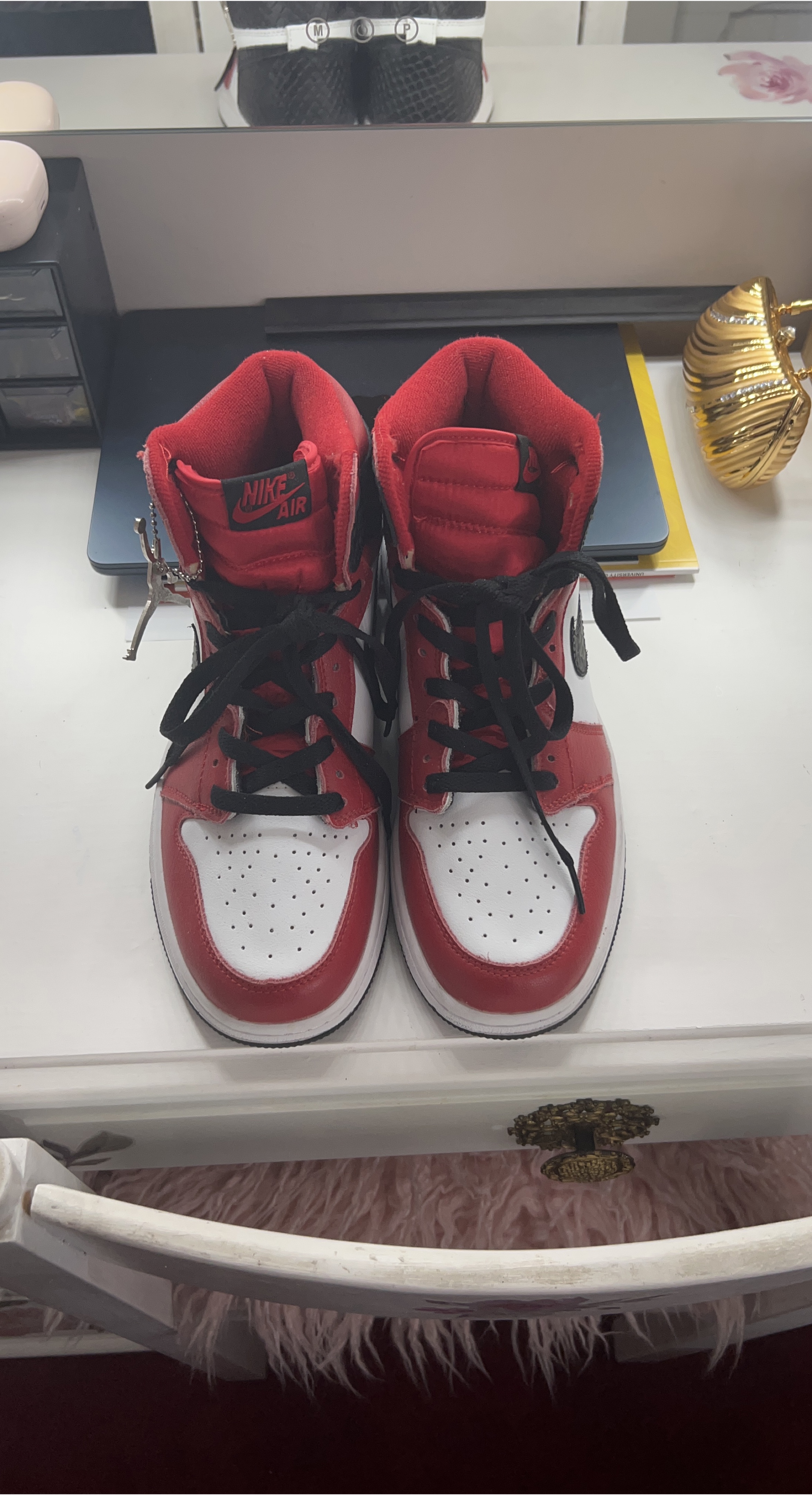Nike Air Jordan 1 High Red/White thumbnail