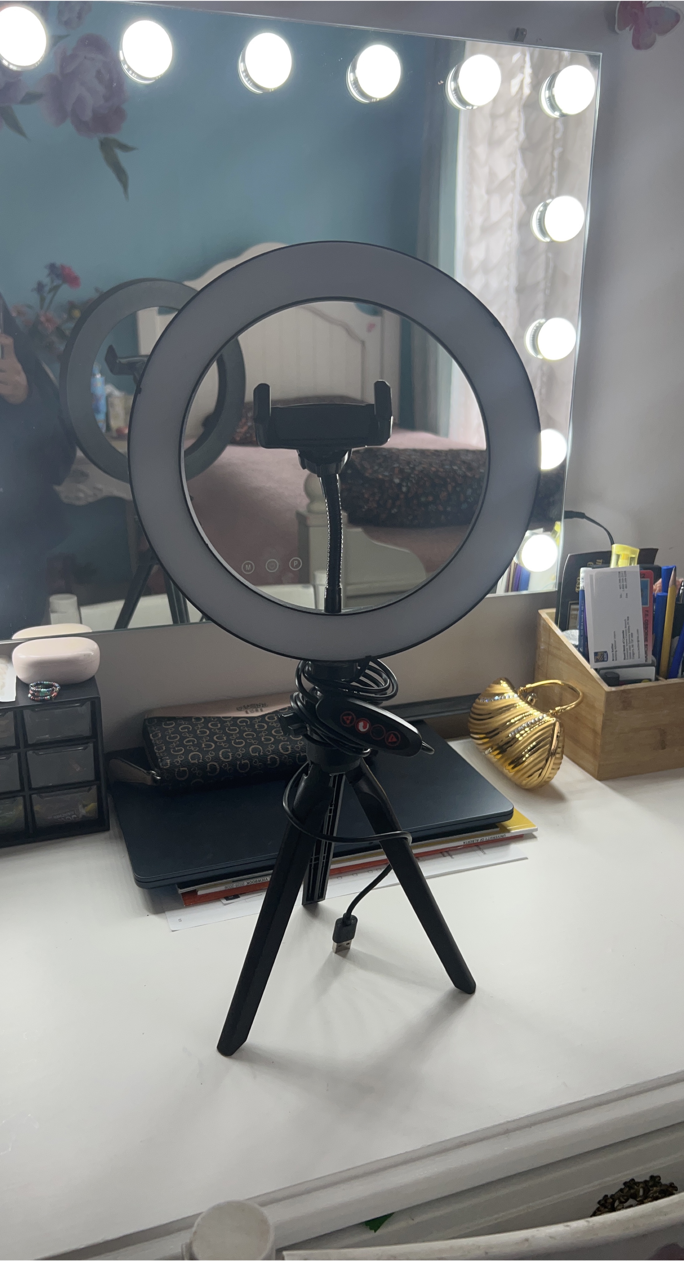 LED Ring Light with Tripod Stand thumbnail
