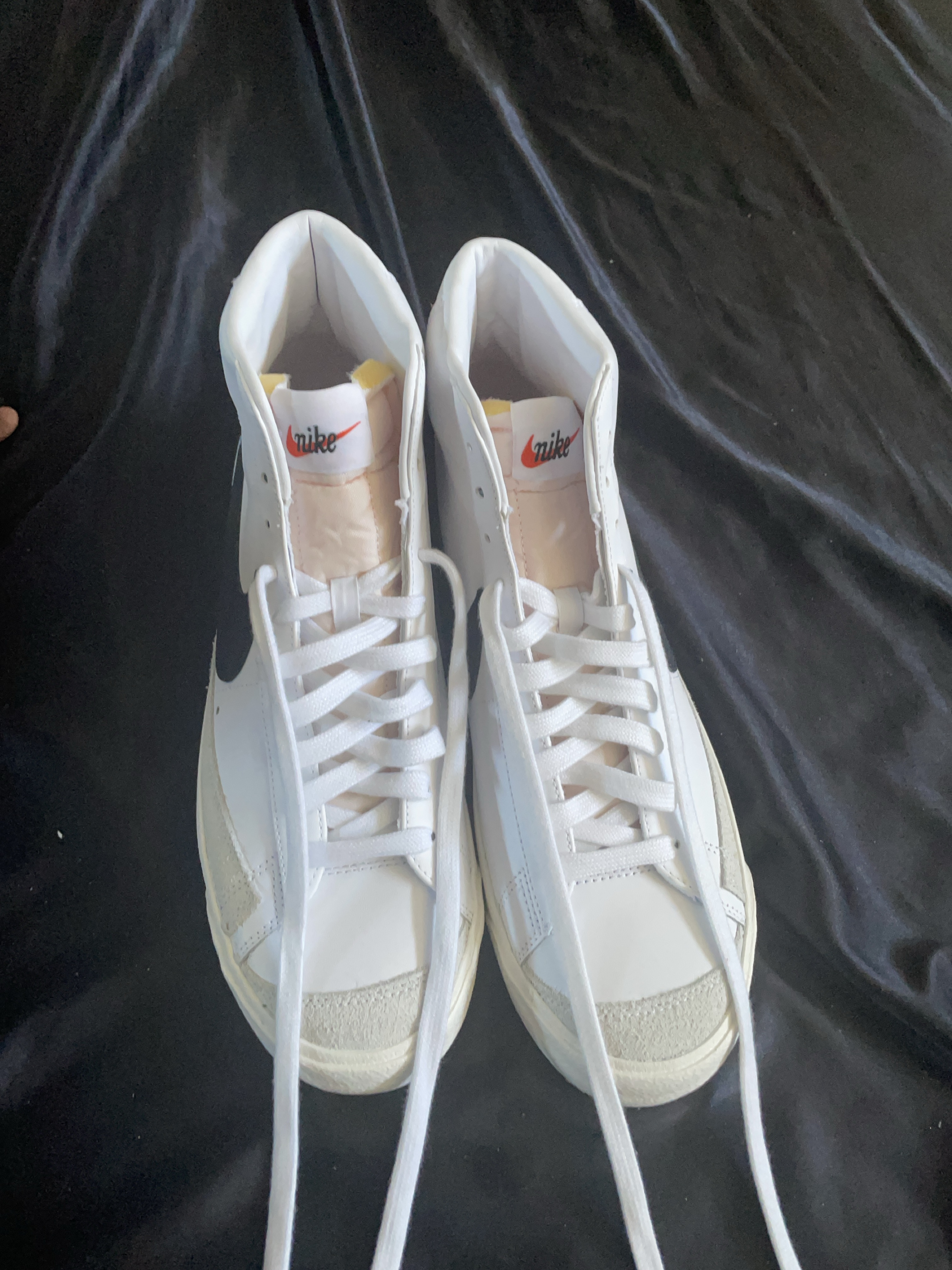 Nike Blazer Mid '77 White Sneakers thumbnail