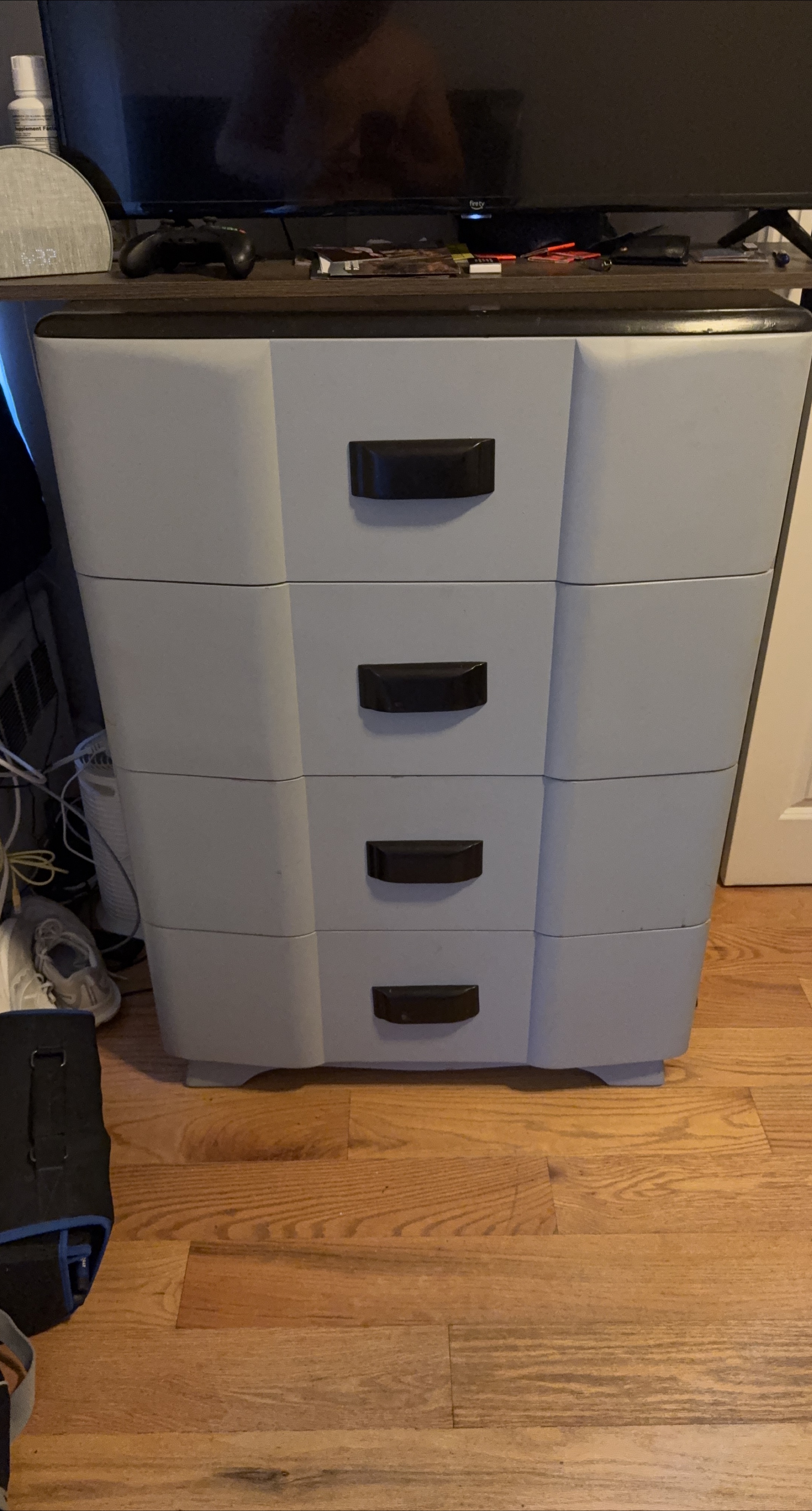 Wood 4-Drawer Dresser thumbnail