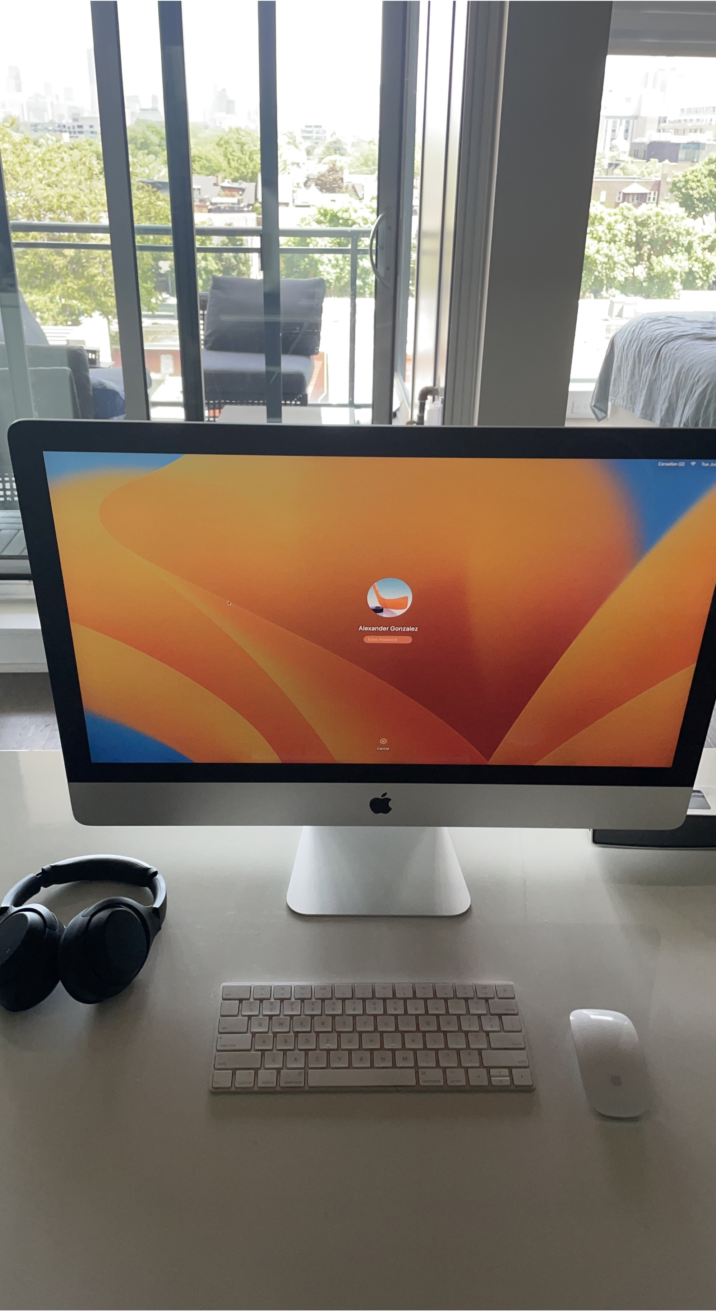 Apple iMac Retina 5K 27-inch (2017) thumbnail