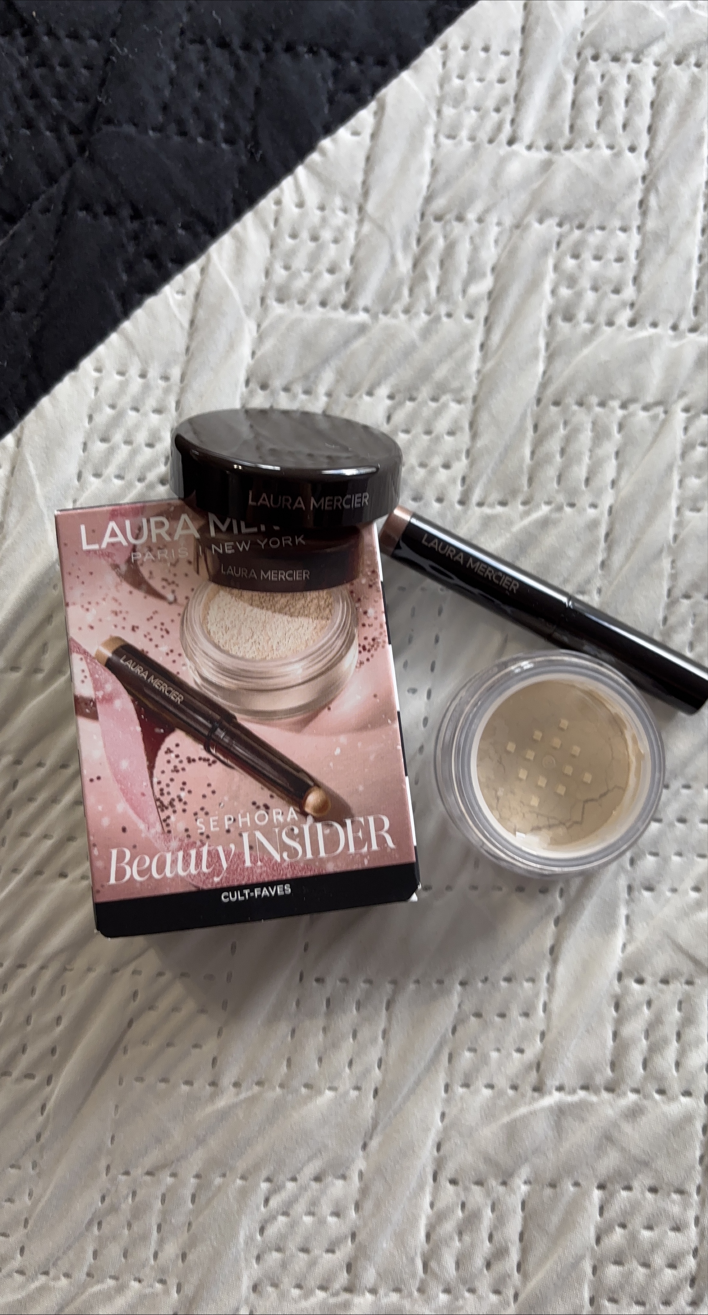 Laura Mercier Beauty Insider Cult-Faves Set thumbnail