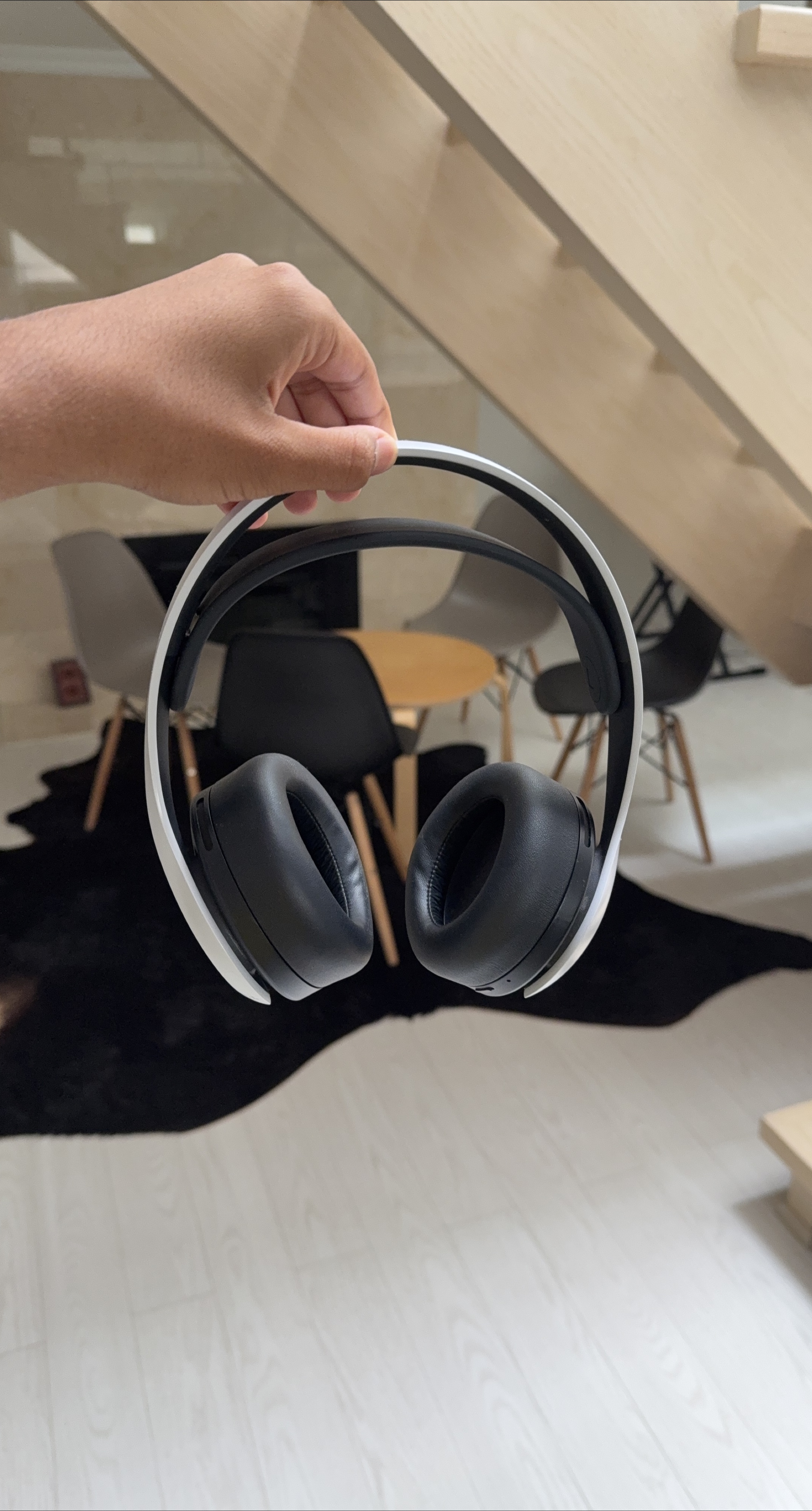 PlayStation PULSE 3D Wireless Headset - White thumbnail