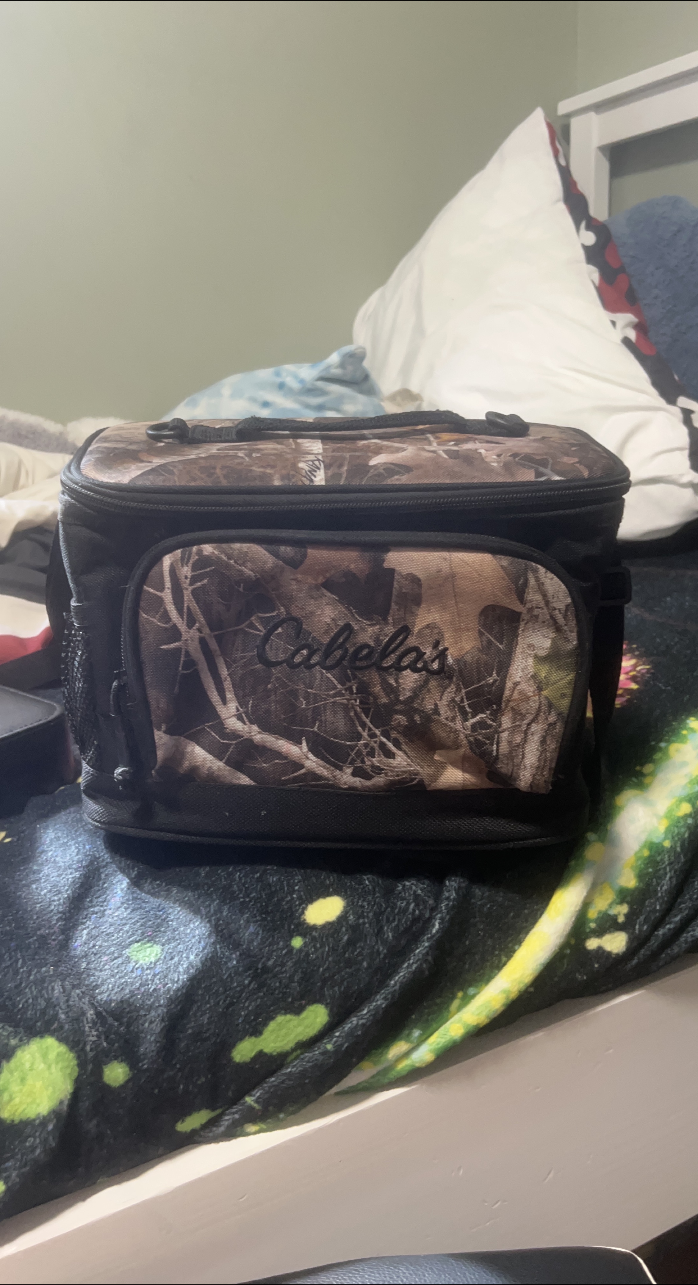 Cabela's Camo Lunch Box thumbnail