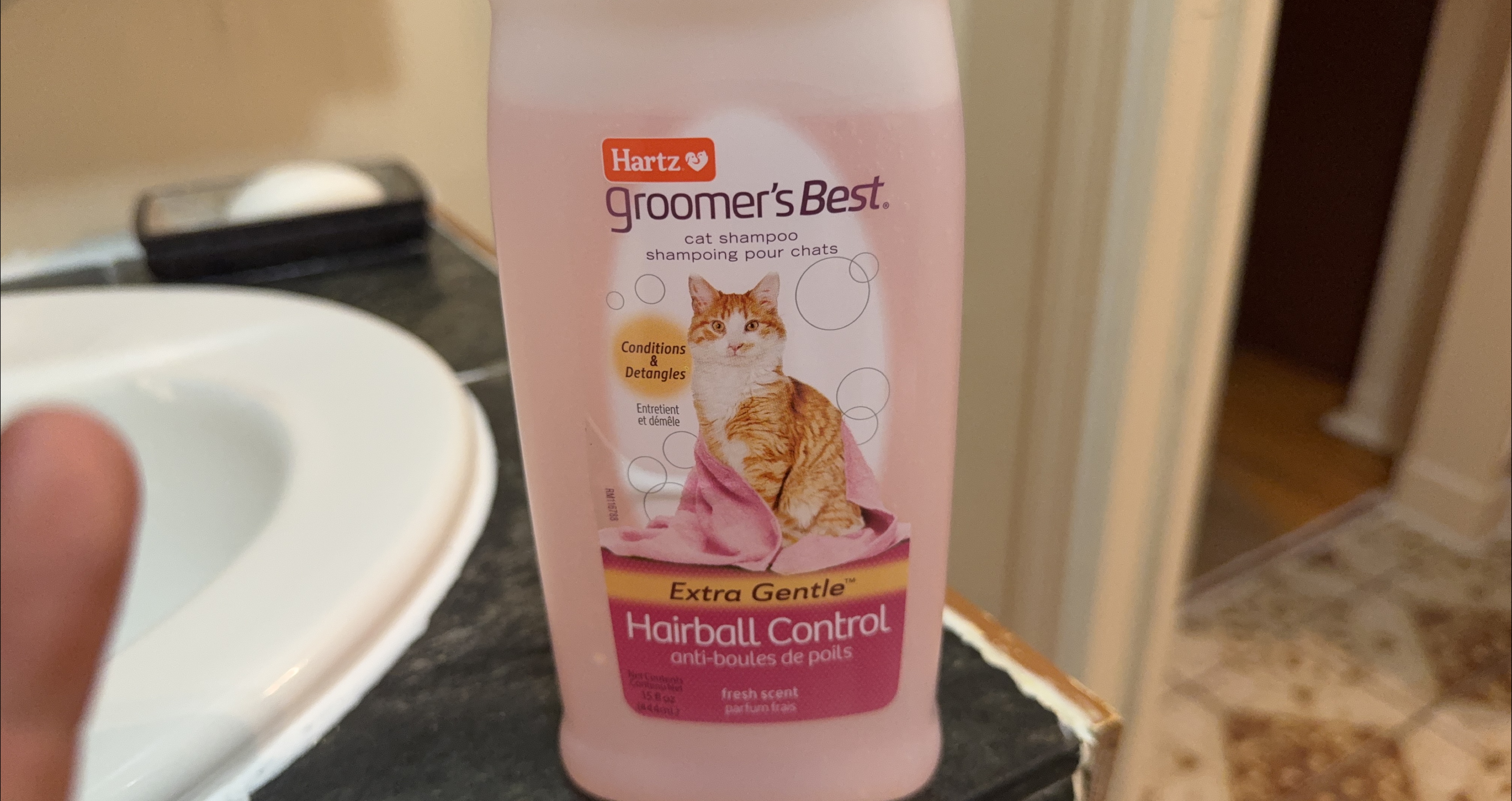 Hartz Groomer's Best Cat Shampoo thumbnail