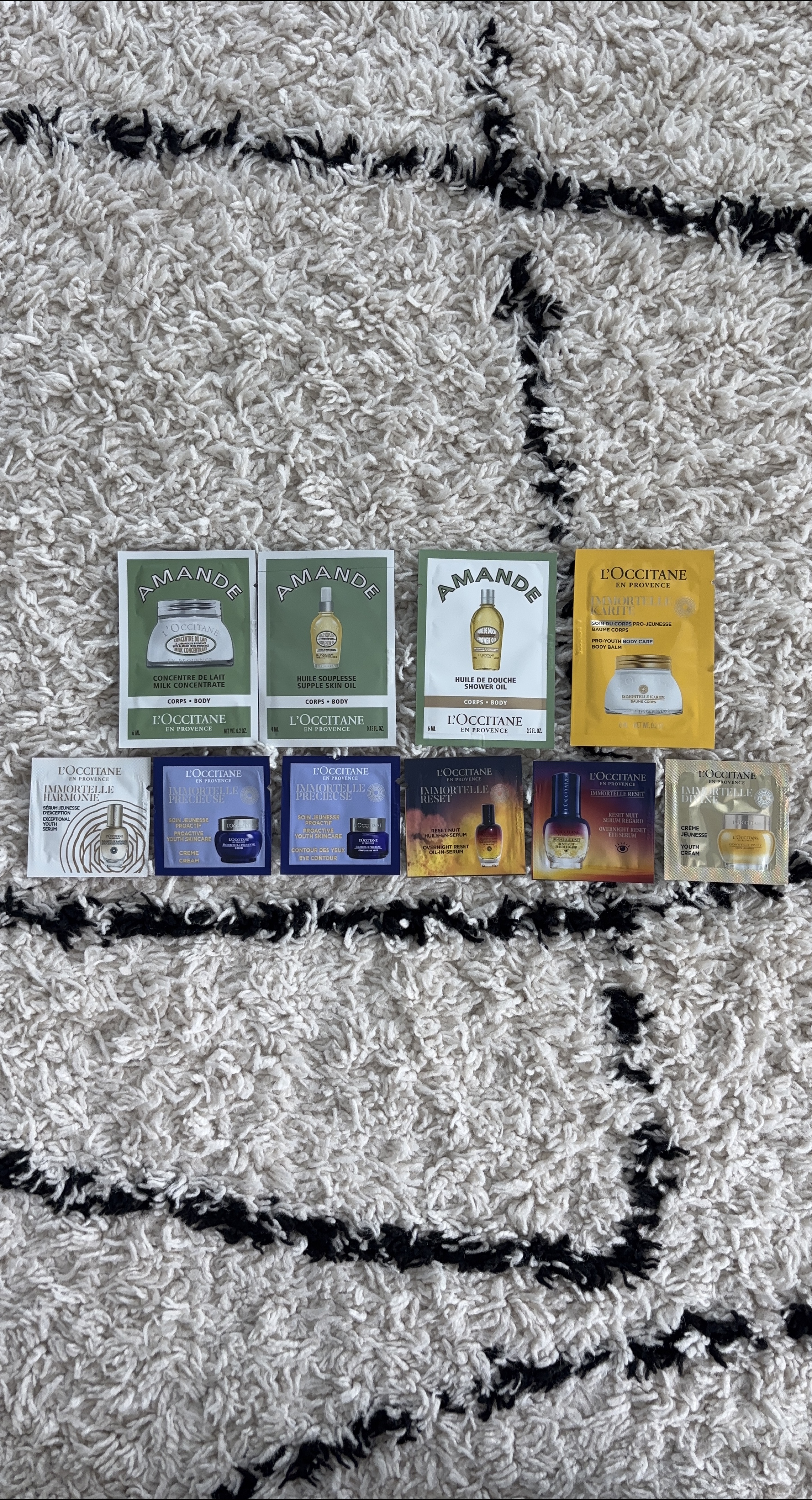 L'Occitane Sample Lot thumbnail