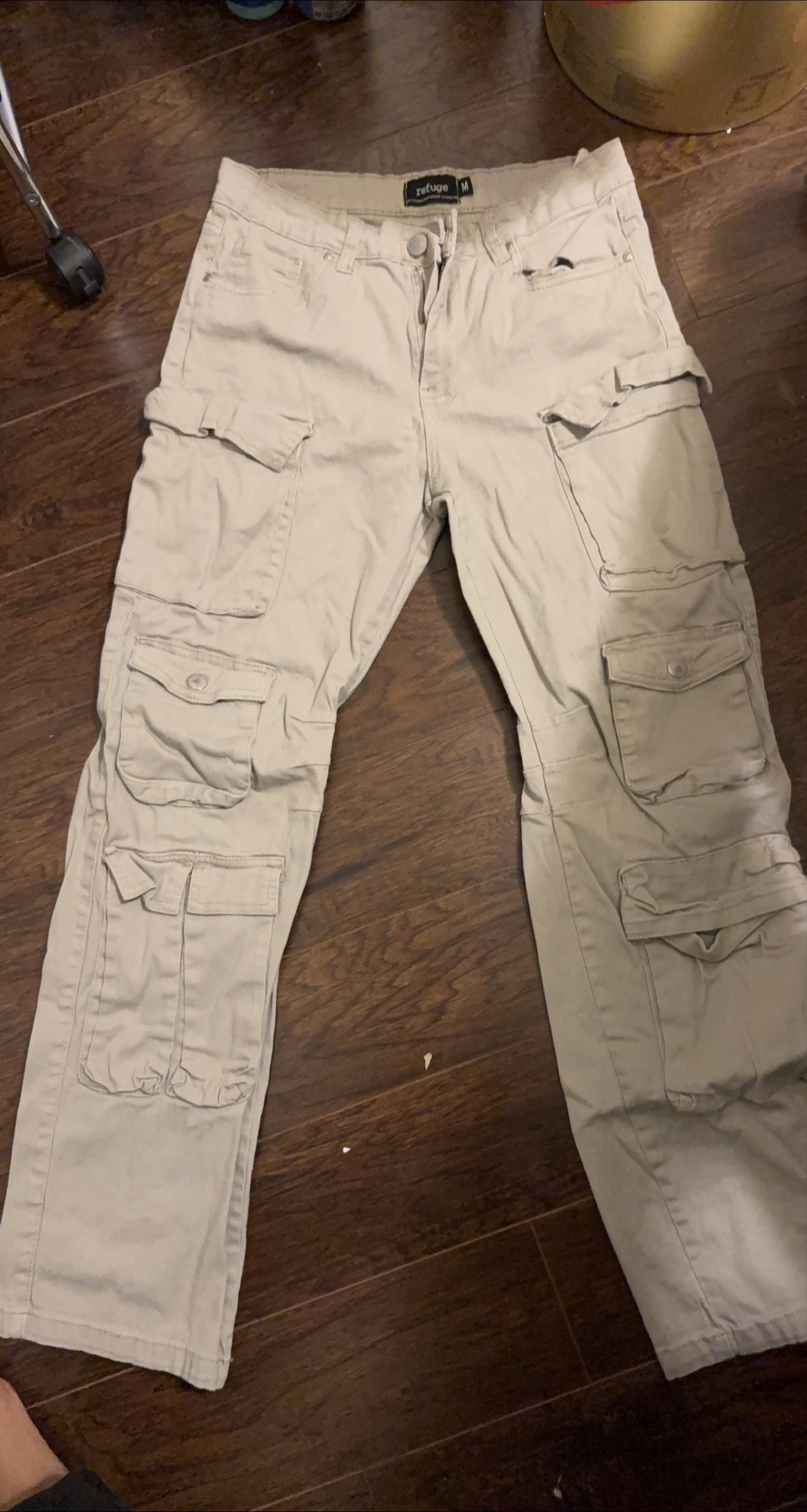 Refuge Cargo Pants - Size M thumbnail