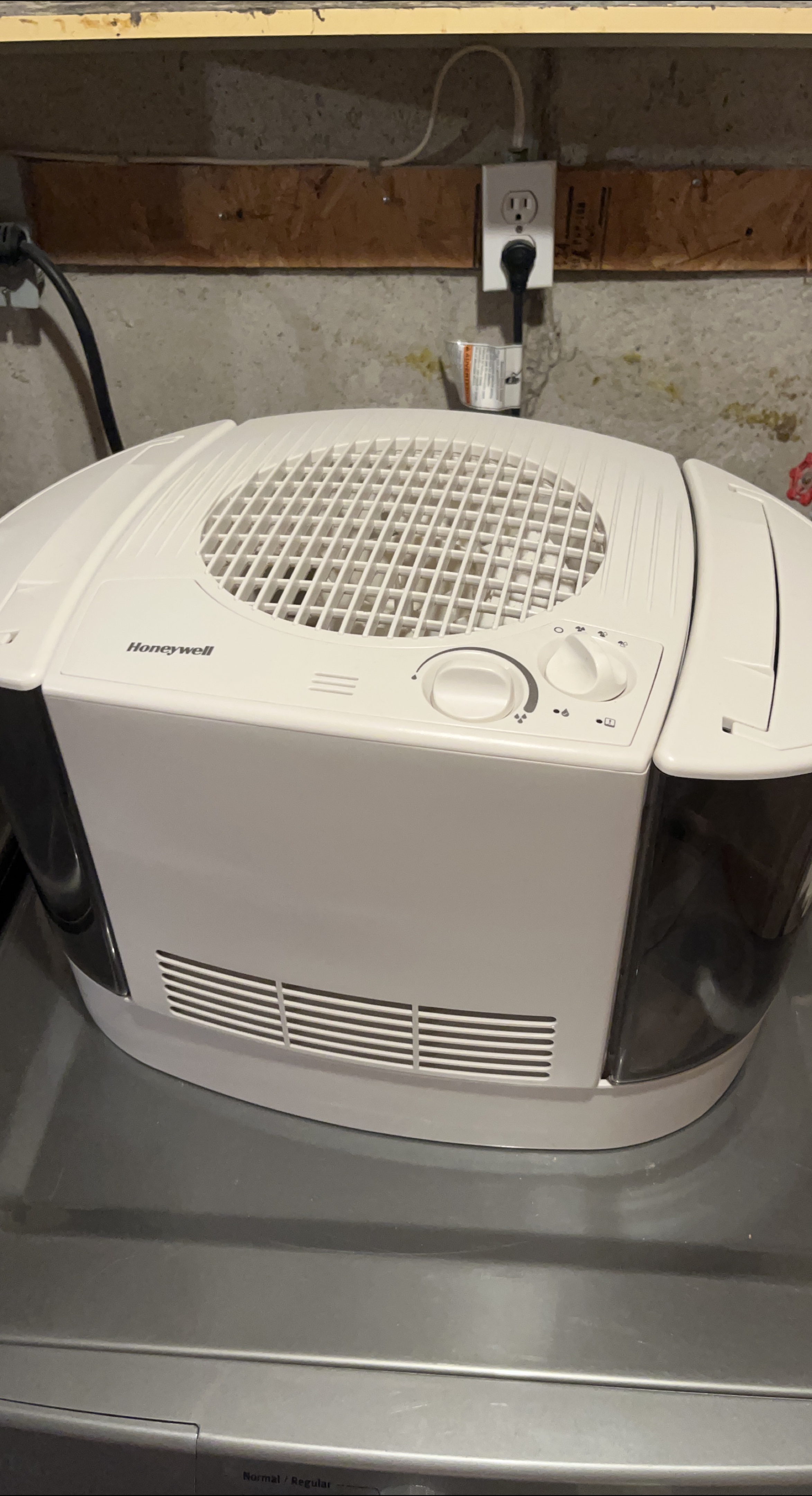 Honeywell Humidifier thumbnail