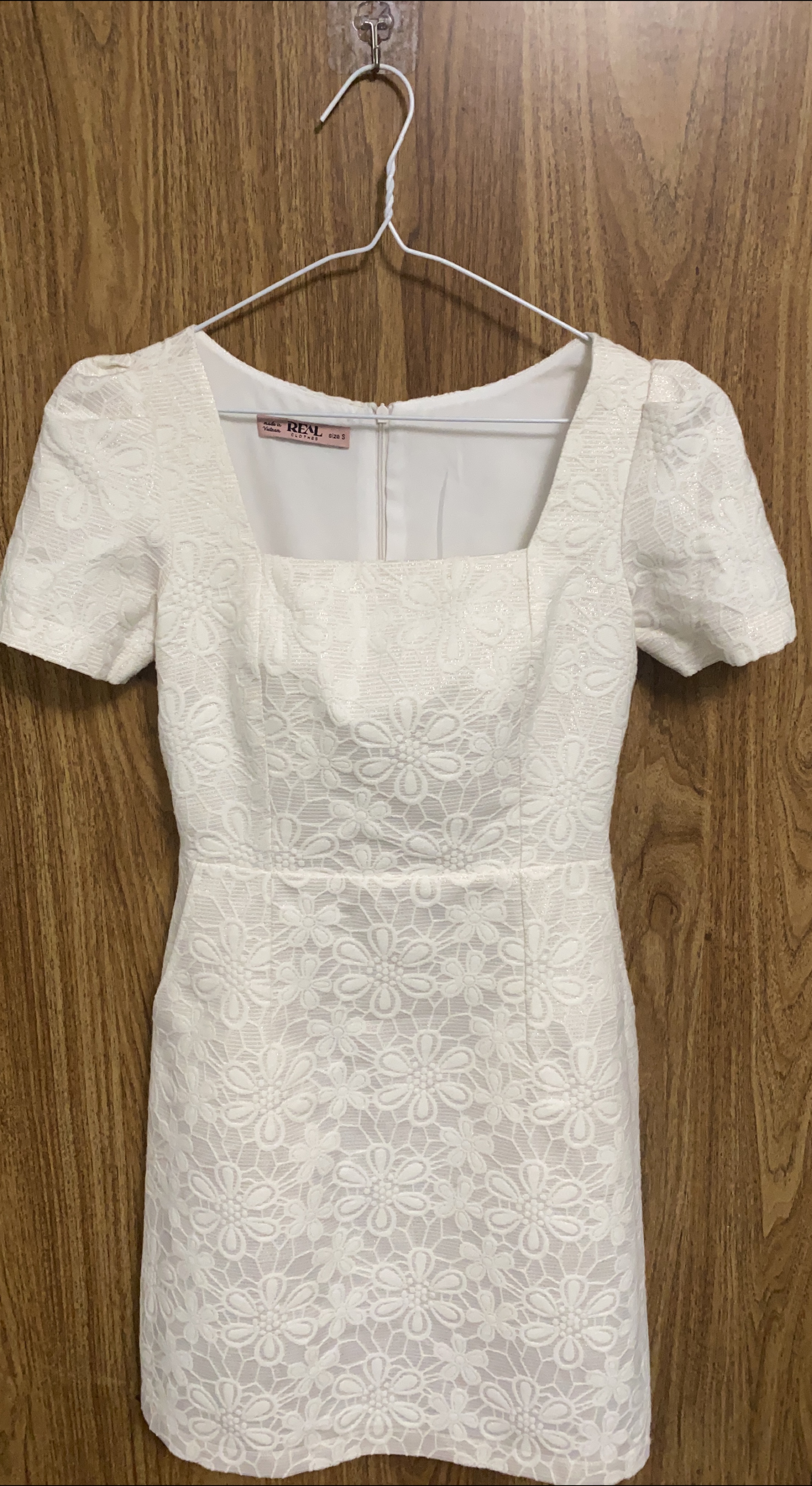 While Dress Size S thumbnail