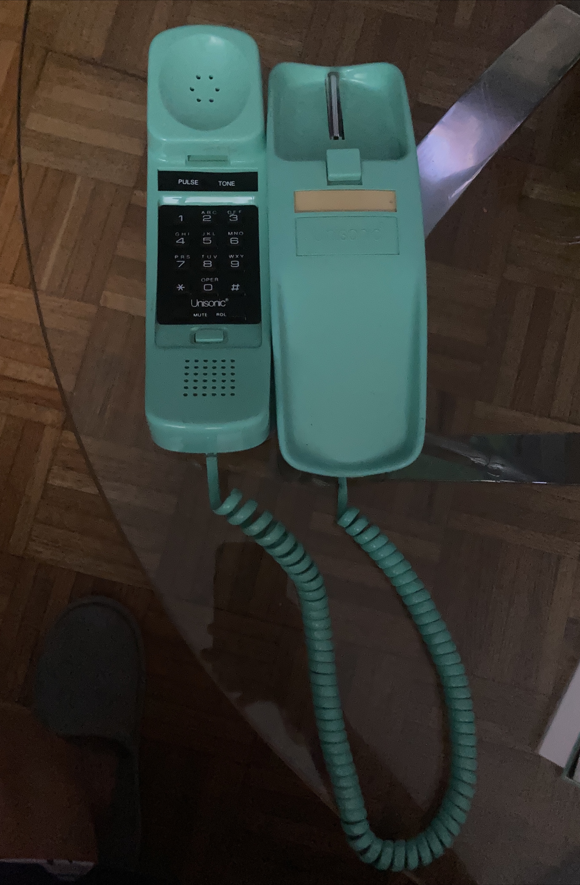 Vintage Unisonic Turquoise Corded Phone